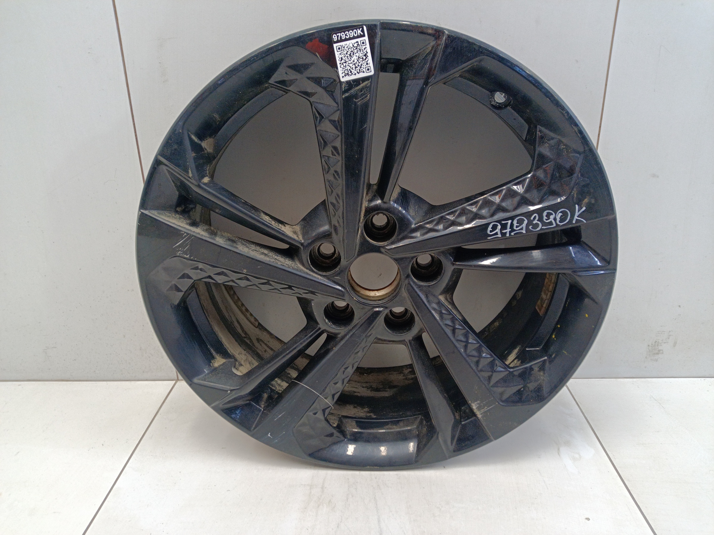 Диск колеса литой Geely Coolray Restail R18