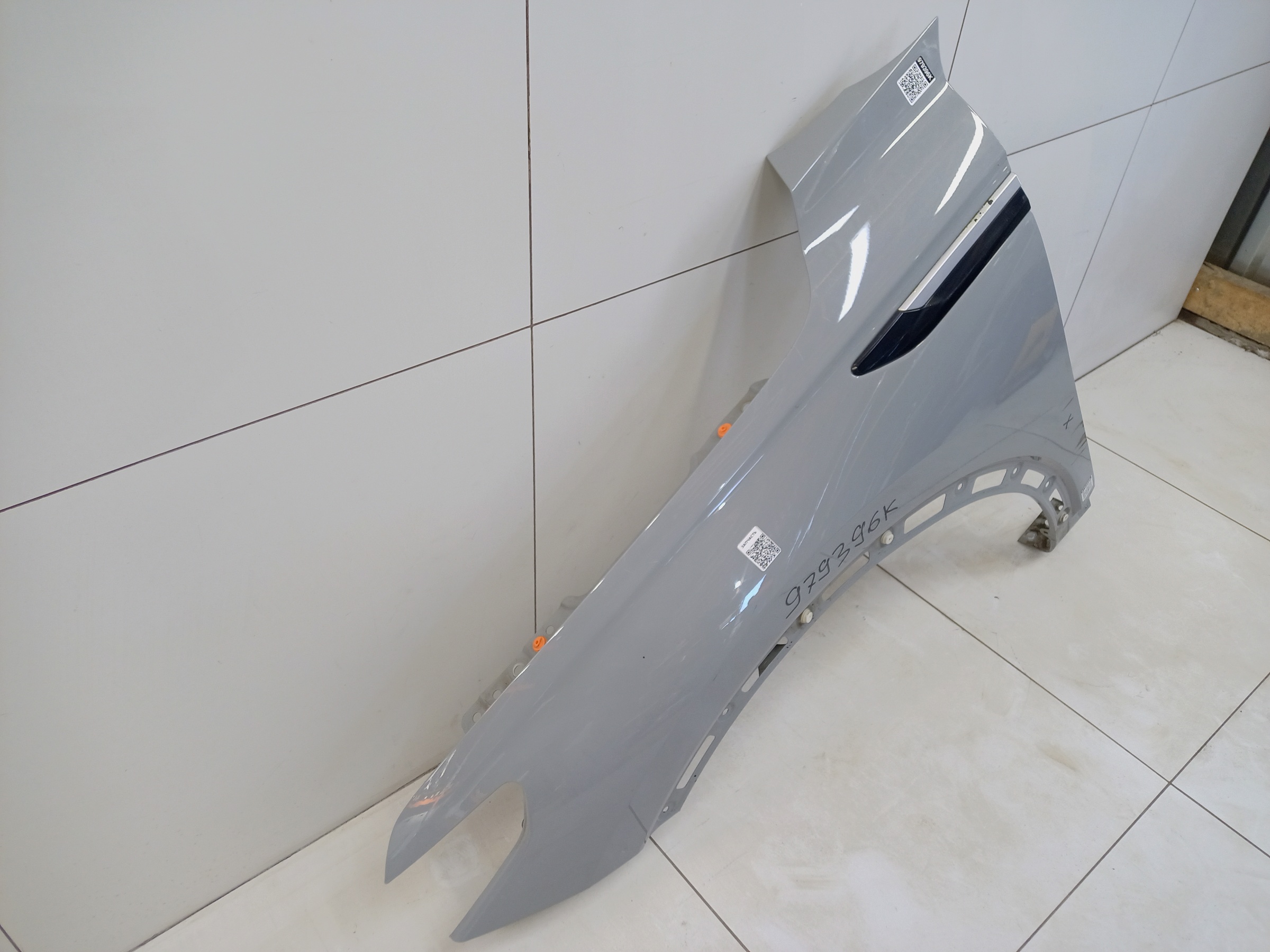 Крыло переднее левое Exeed RX