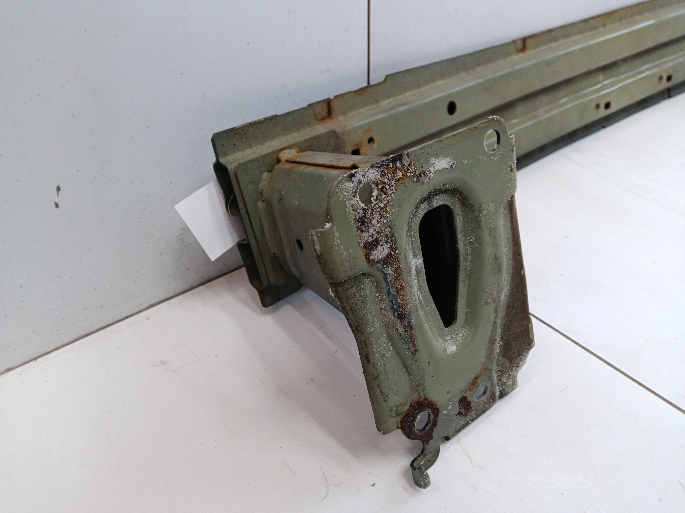 Усилитель переднего бампера Mitsubishi Outlander 3 Restail 3