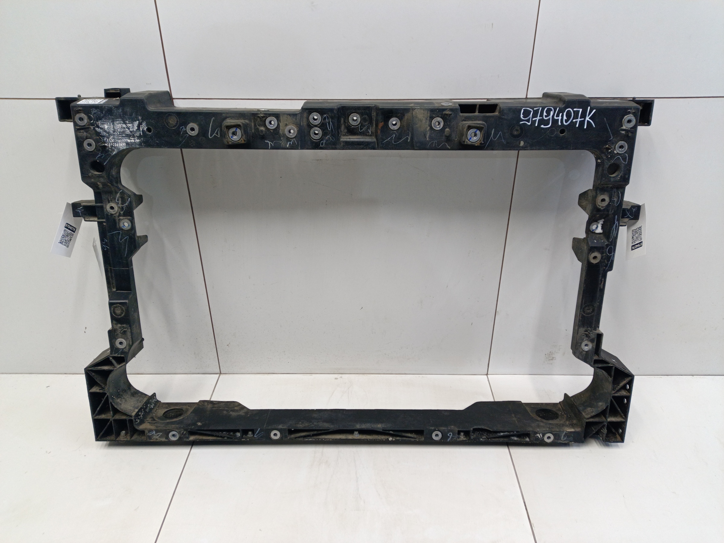 Панель передняя Geely Coolray