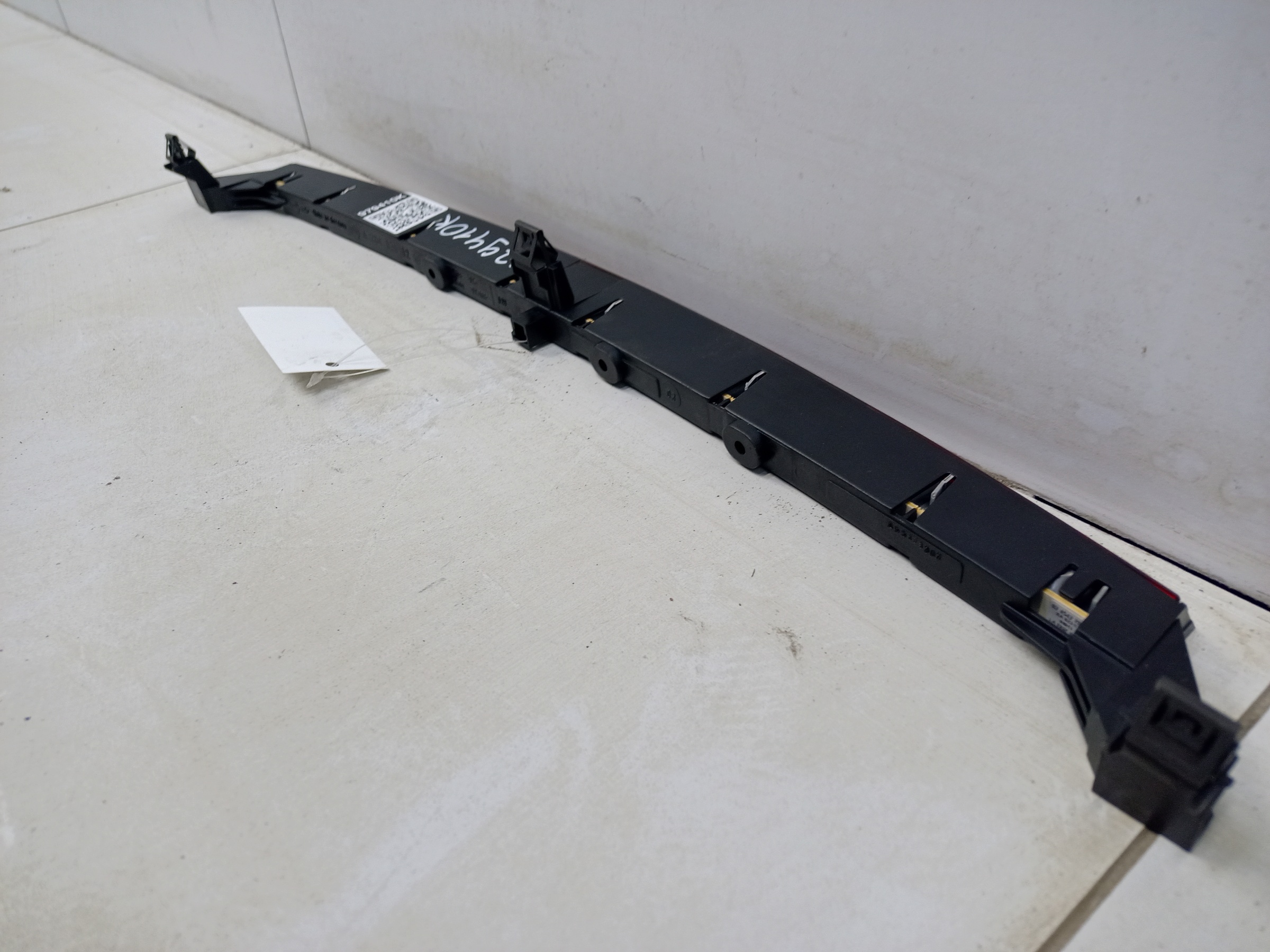 Фонарь стоп сигнала дополнительный Mercedes Benz GLK-Klasse X204