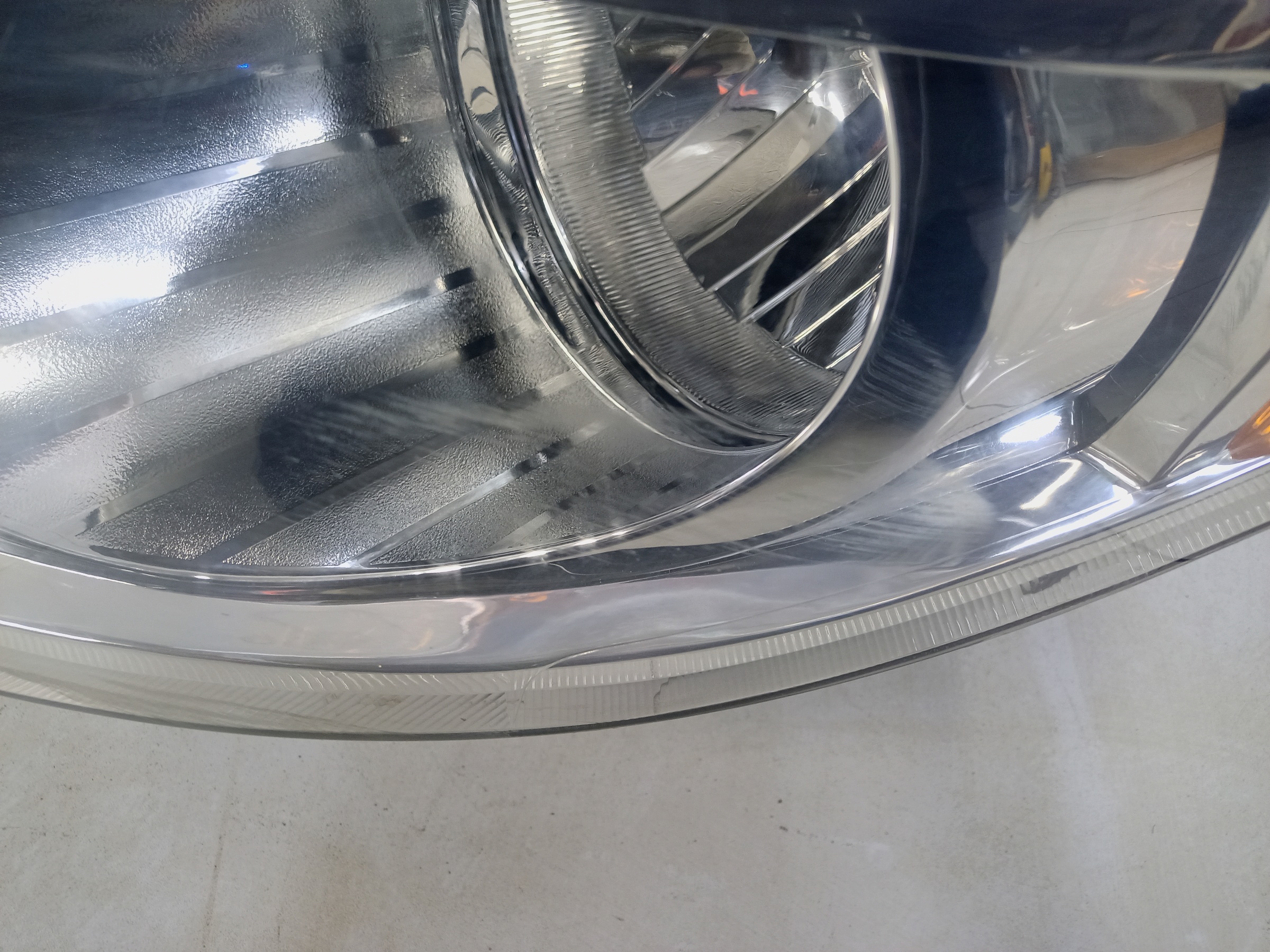 Фара передняя левая Sollers Atlant галоген