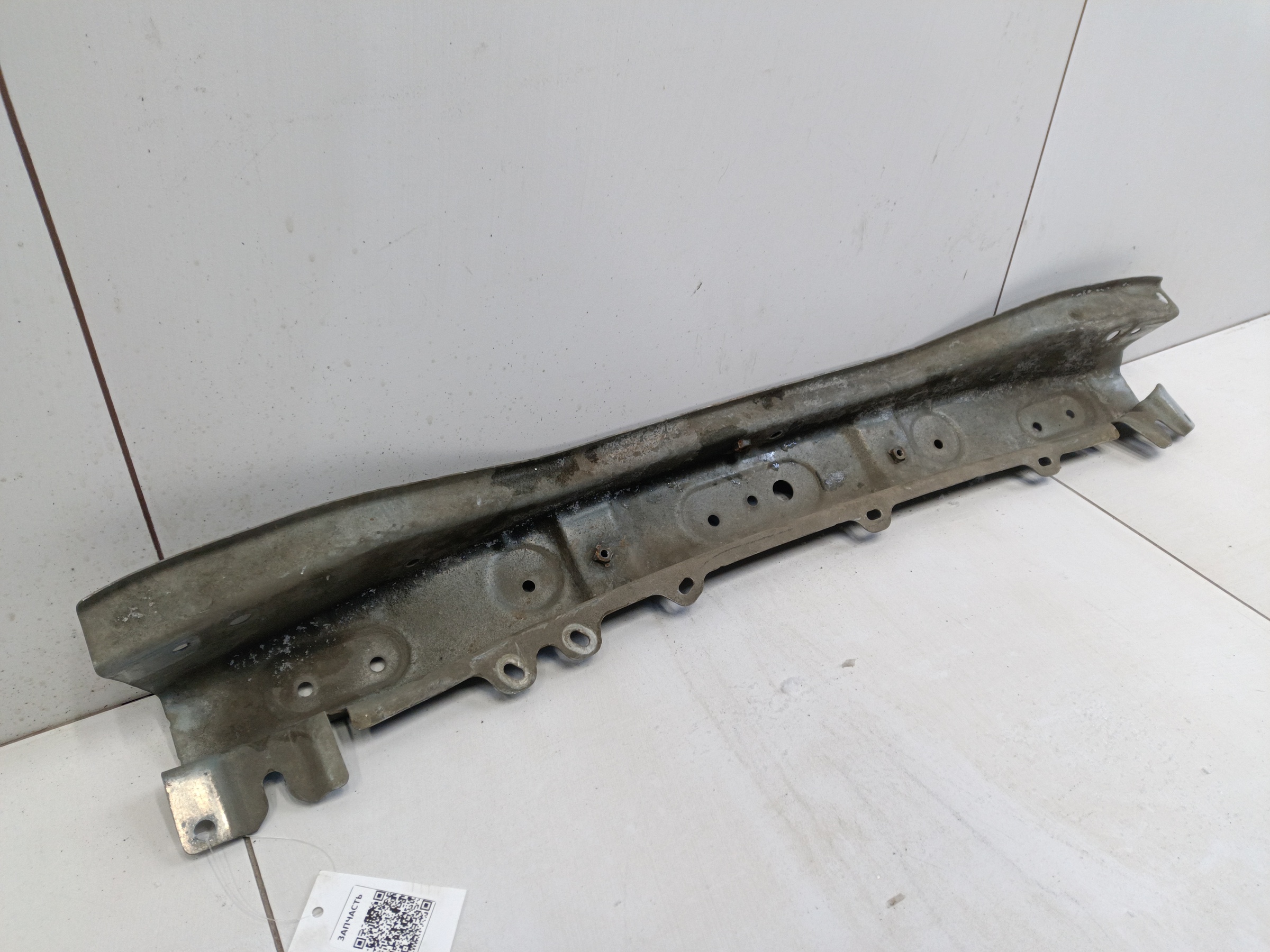 Усилитель переднего бампера верхний Mitsubishi Outlander 3