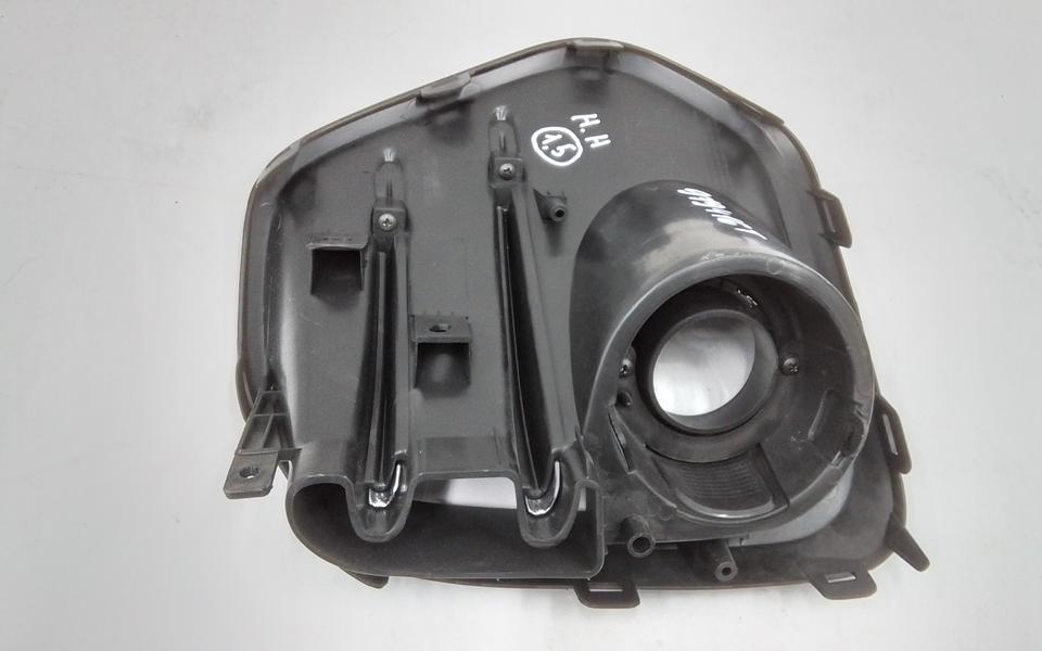 Рамка ПТФ передней правой Kia Sportage 4 "Jorden"