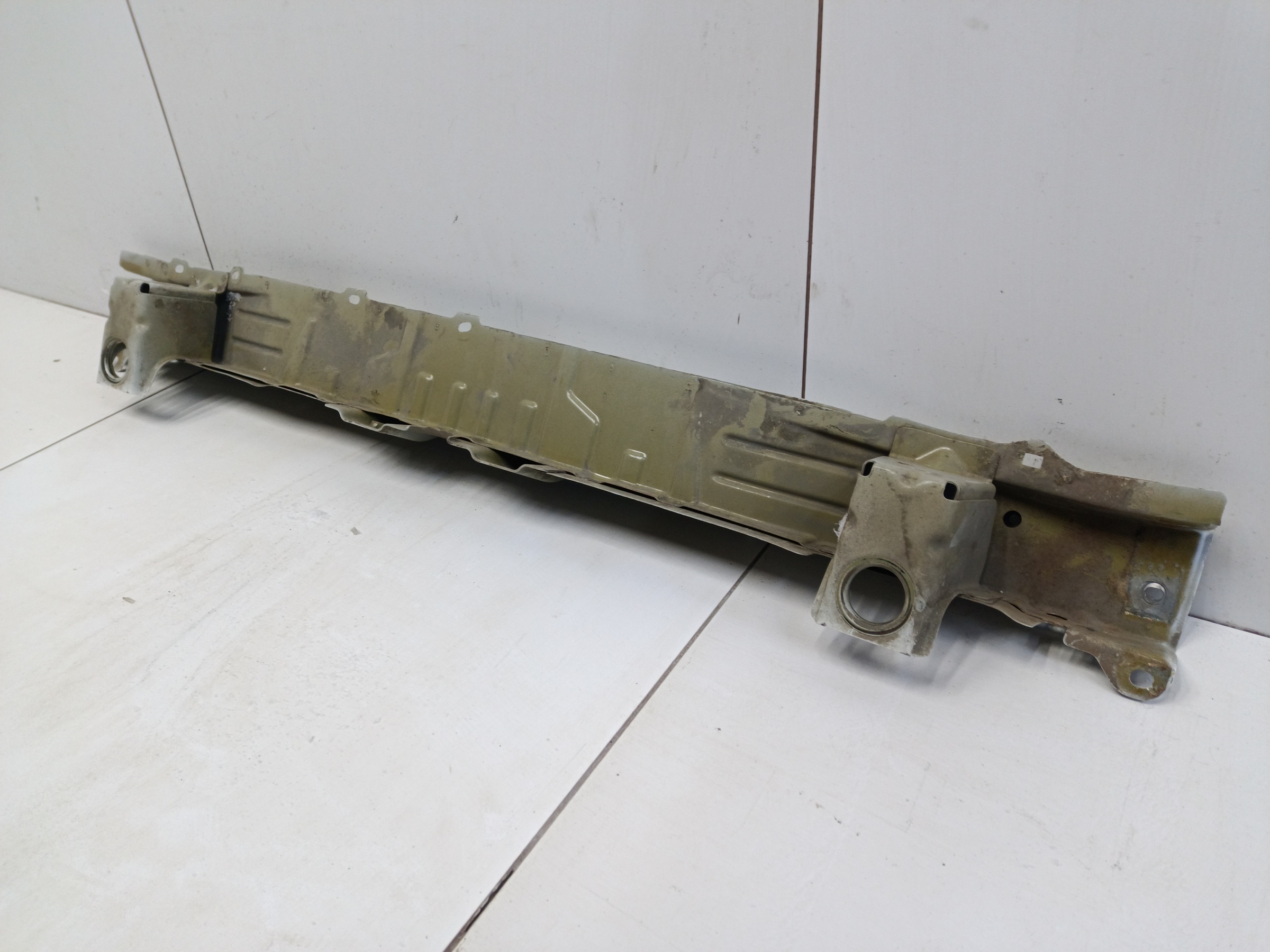 Панель передняя верхняя часть Mitsubishi Outlander 3