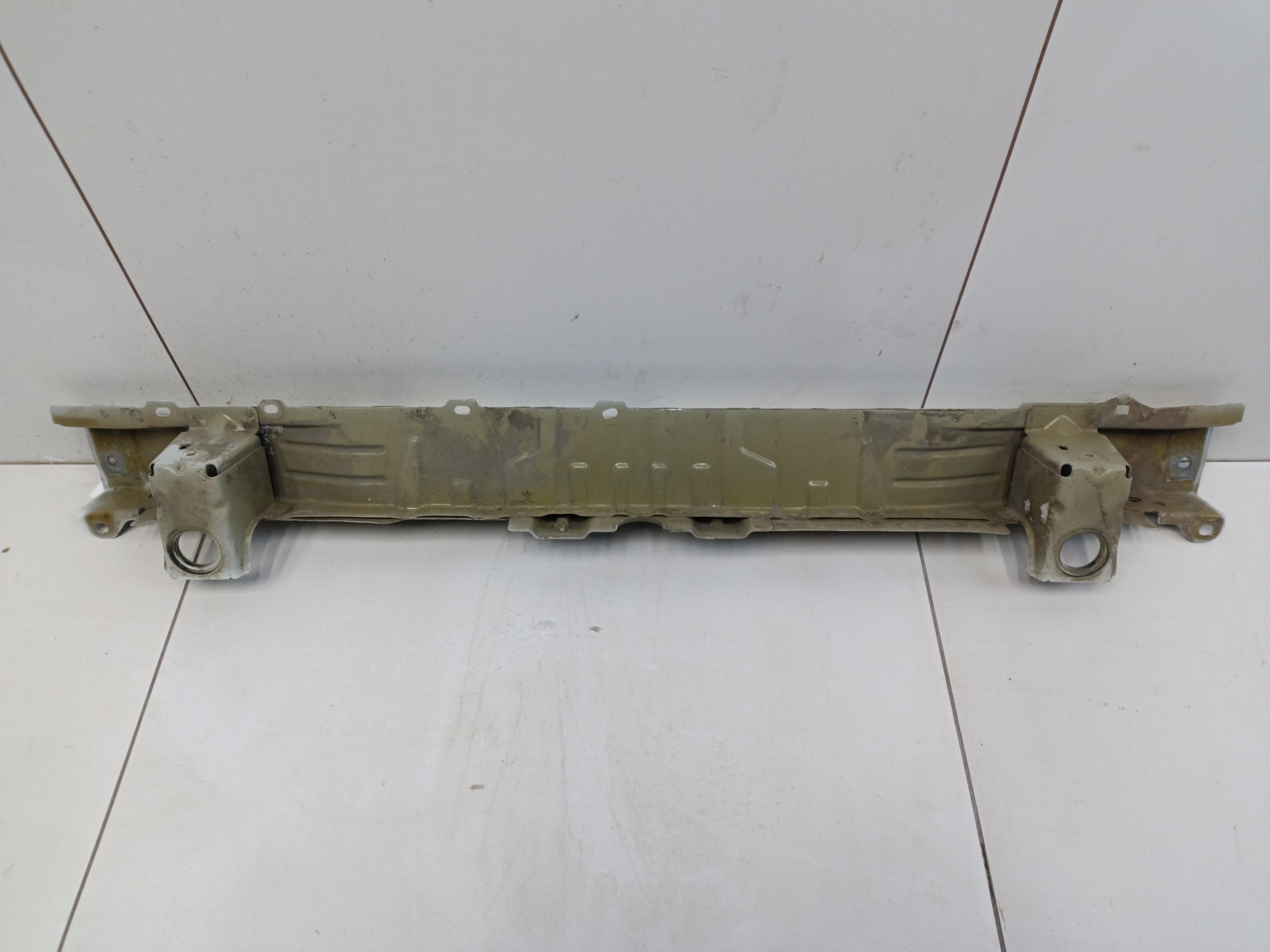 Панель передняя верхняя часть Mitsubishi Outlander 3