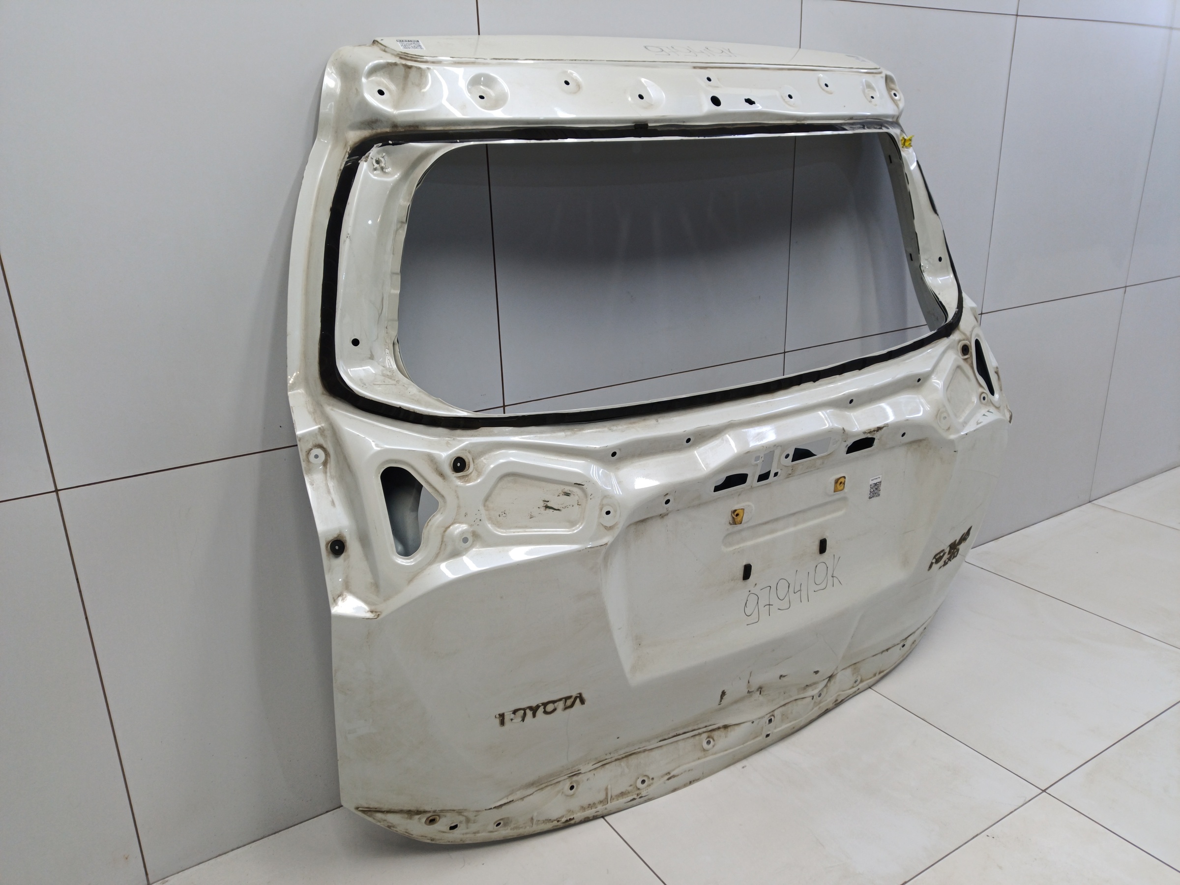 Крышка багажника Toyota RAV4 CA40 Restail