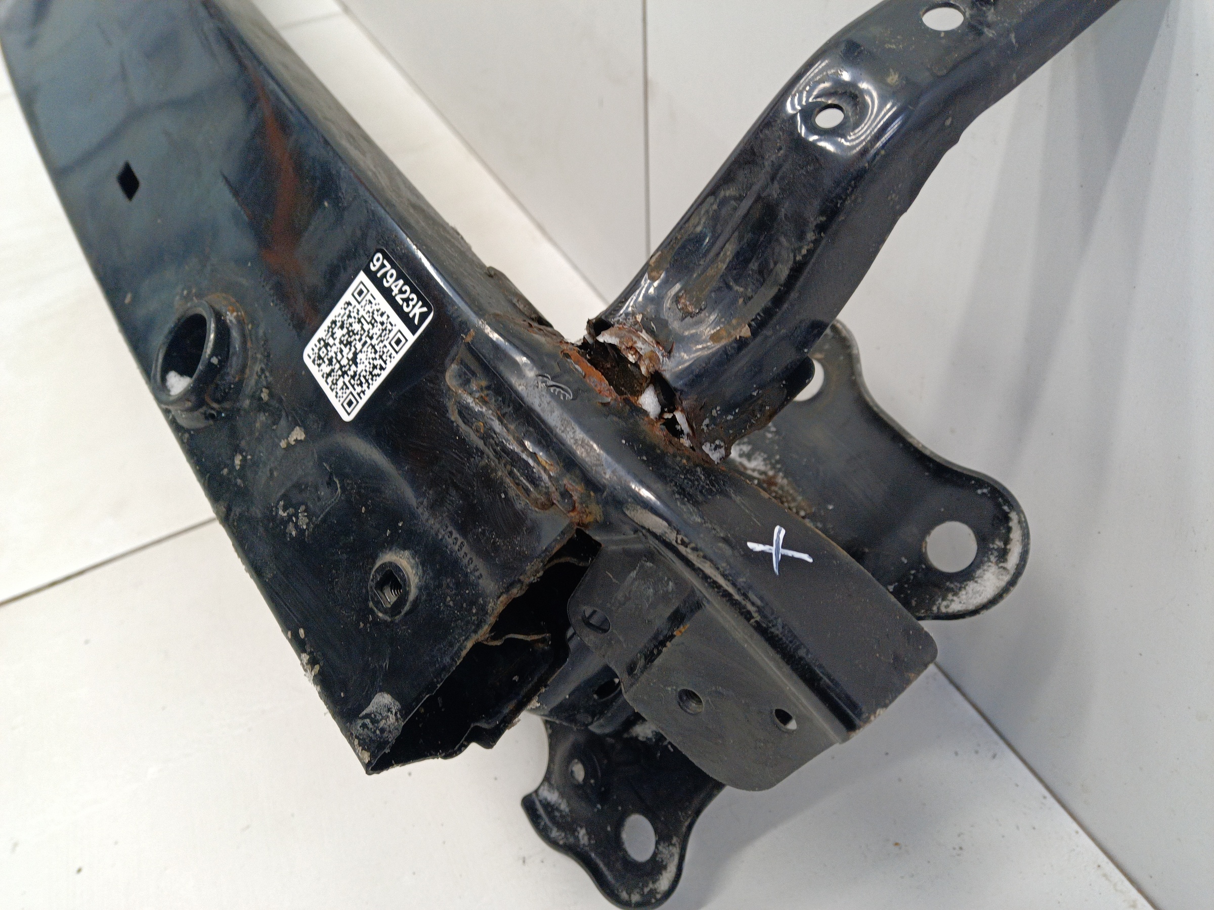 Усилитель переднего бампера Hyundai Tucson 3