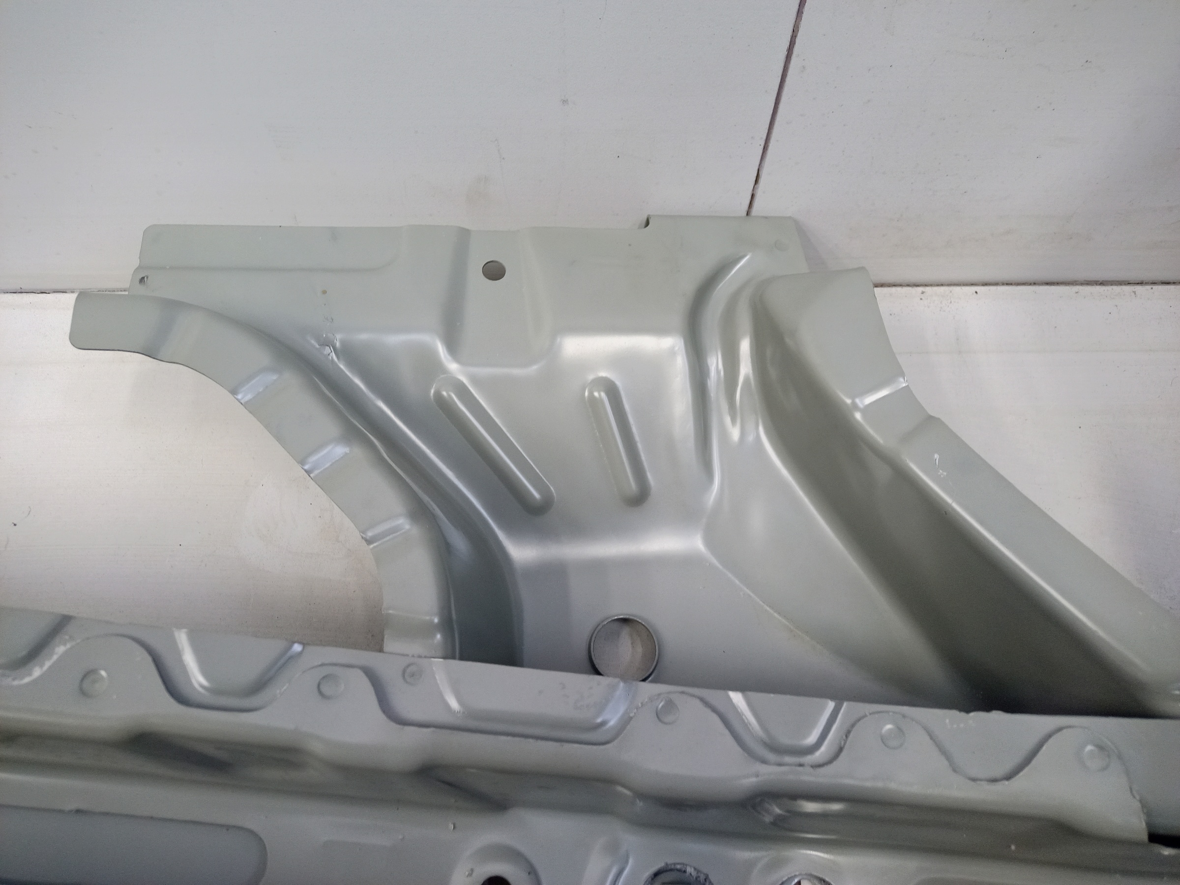 Лонжерон передний левый Geely Atlas Pro