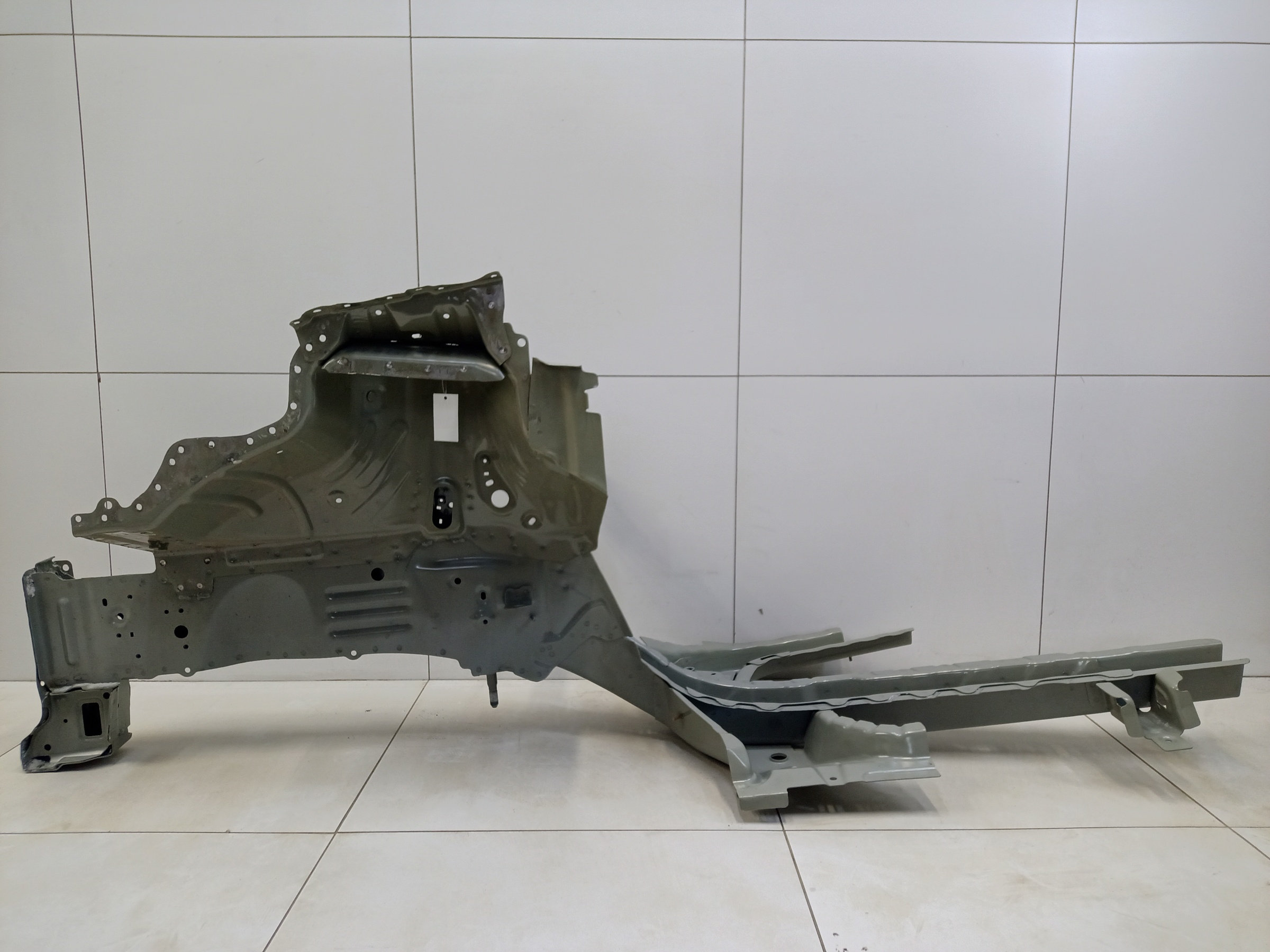 Лонжерон передний левый Geely Atlas Pro