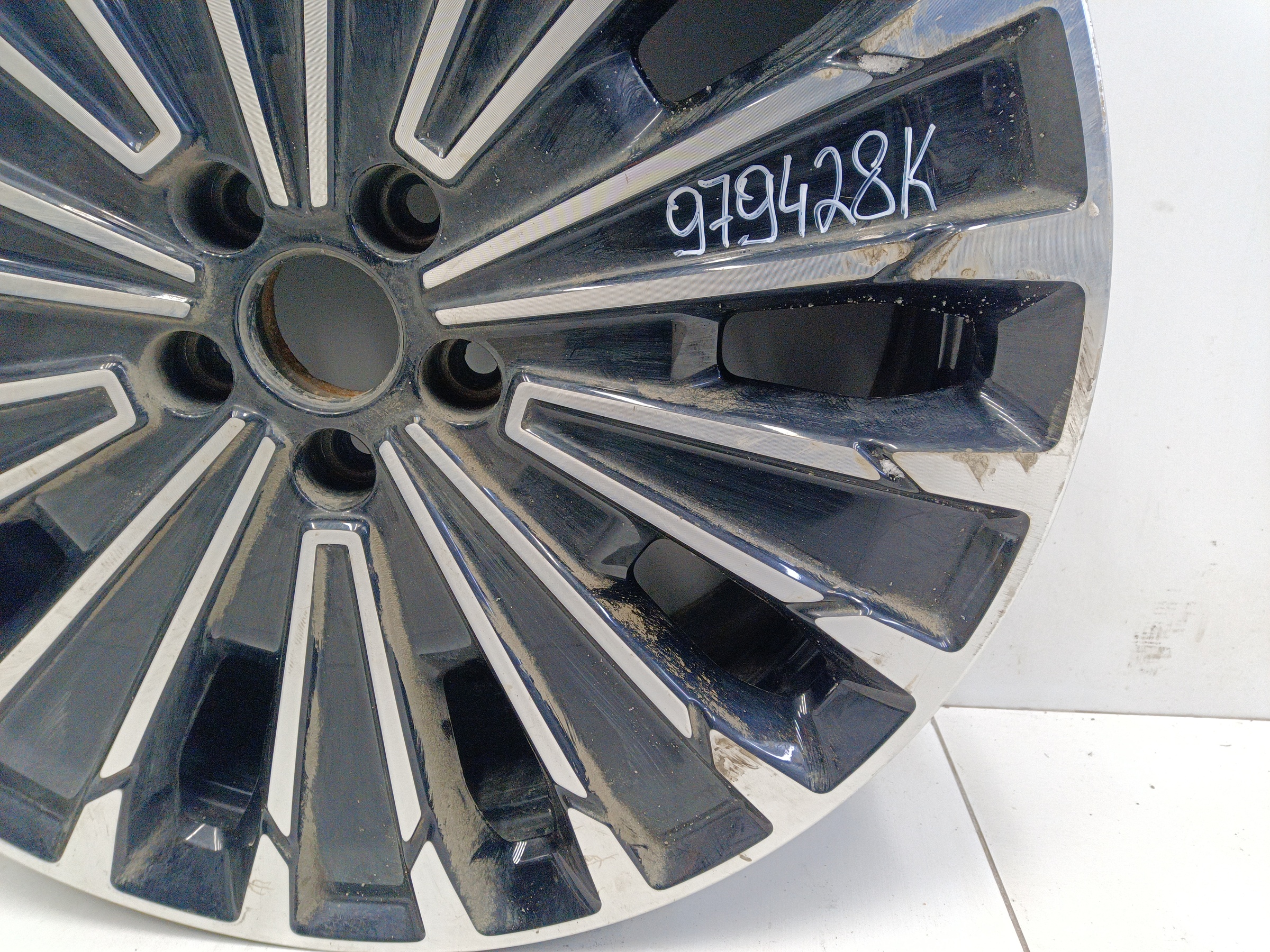 Диск колеса литой Exeed VX R20