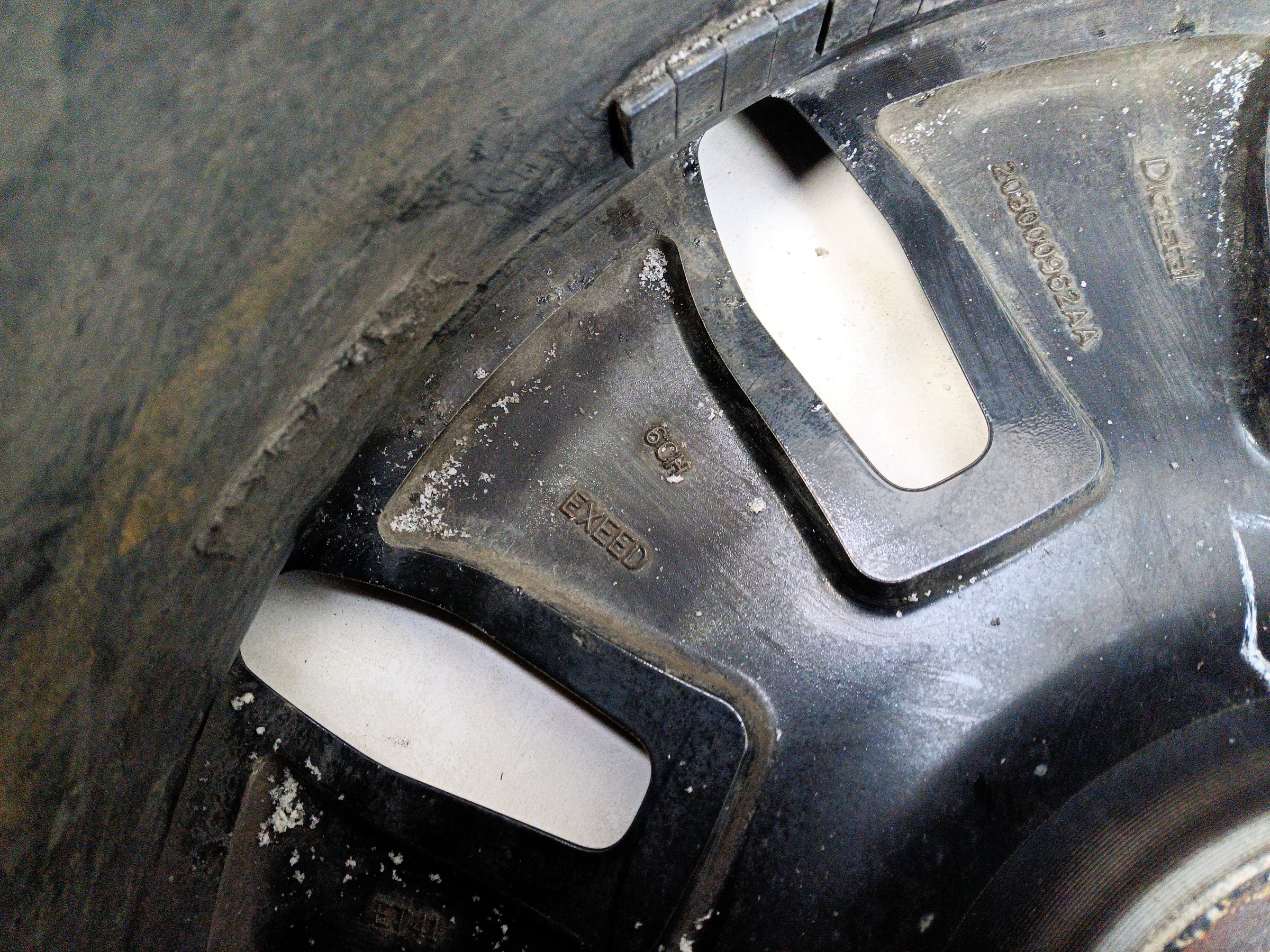 Диск колеса литой Exeed VX R20