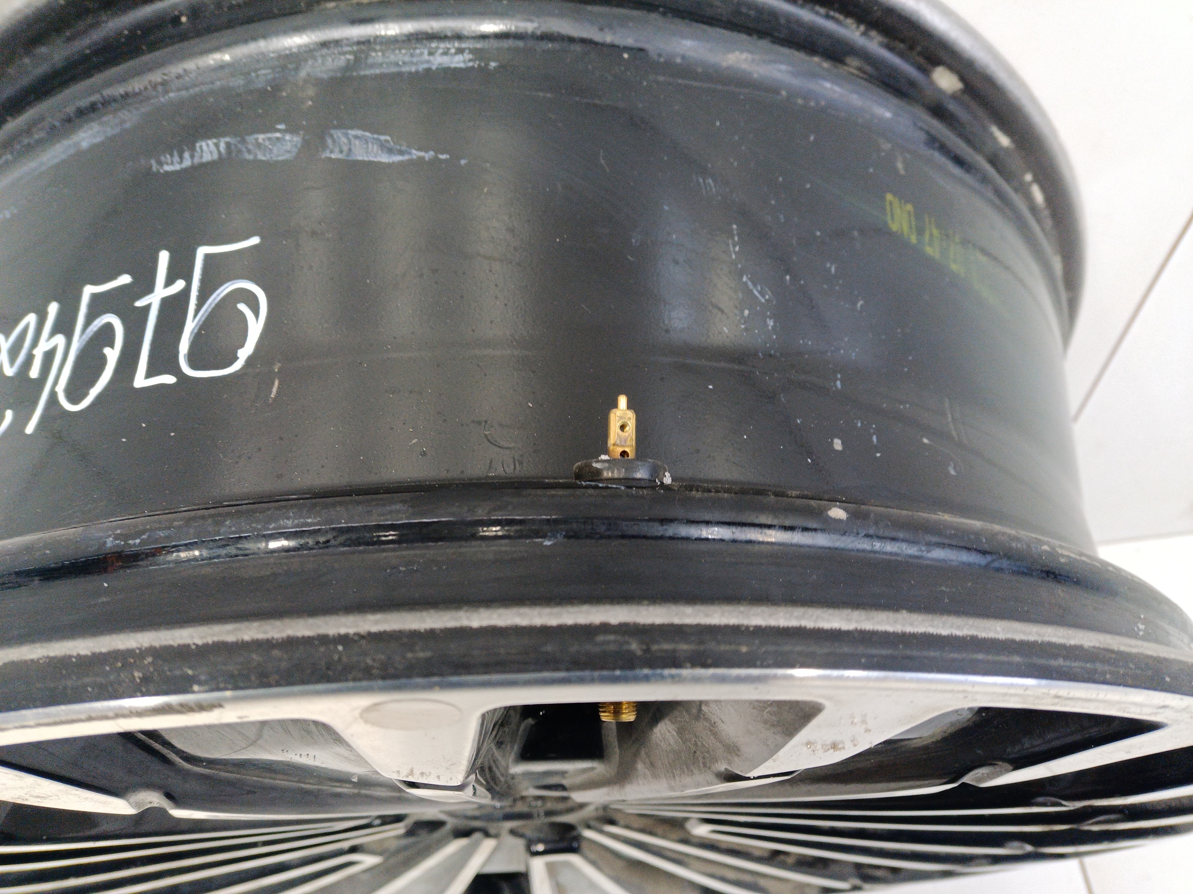 Диск колеса литой Exeed VX R20