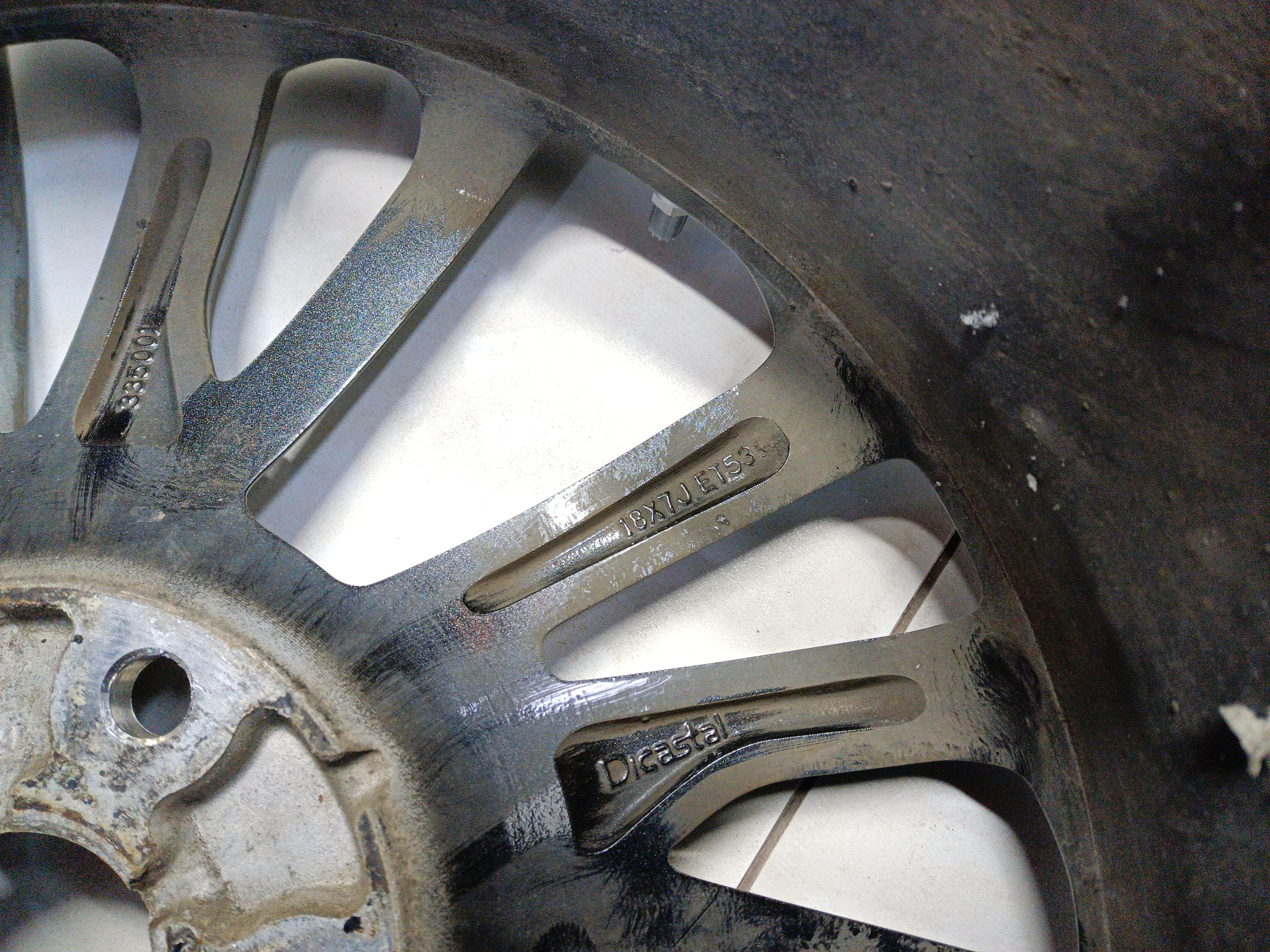 Диск колеса литой Geely Coolray R18