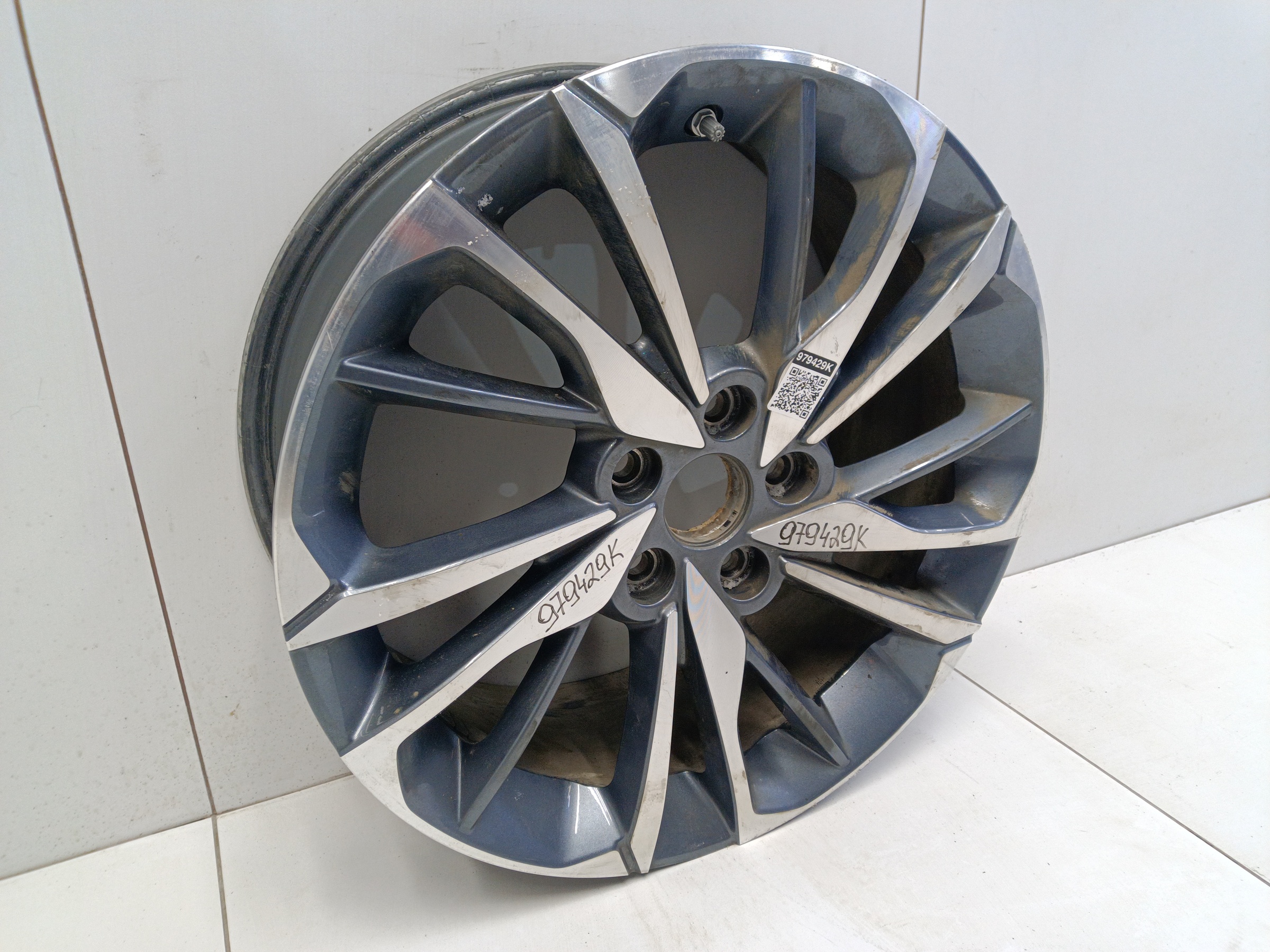 Диск колеса литой Geely Coolray R18