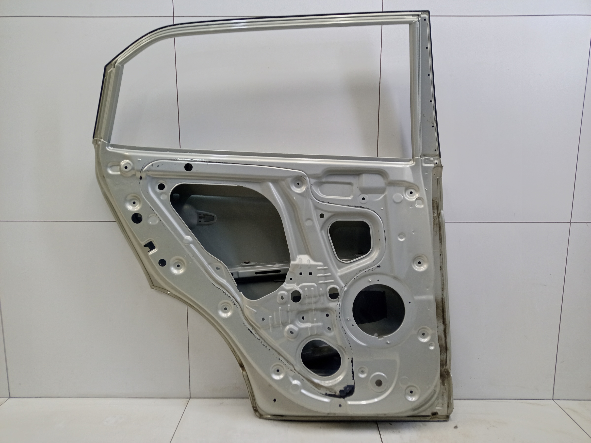 Дверь задняя левая Hyundai Creta 1