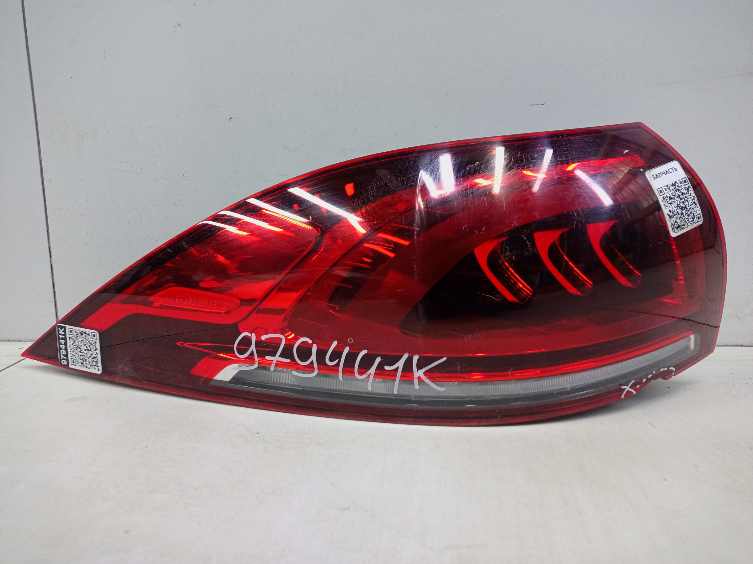 Фонарь задний левый наружный Mercedes-Benz GLE-klasse V167 LED