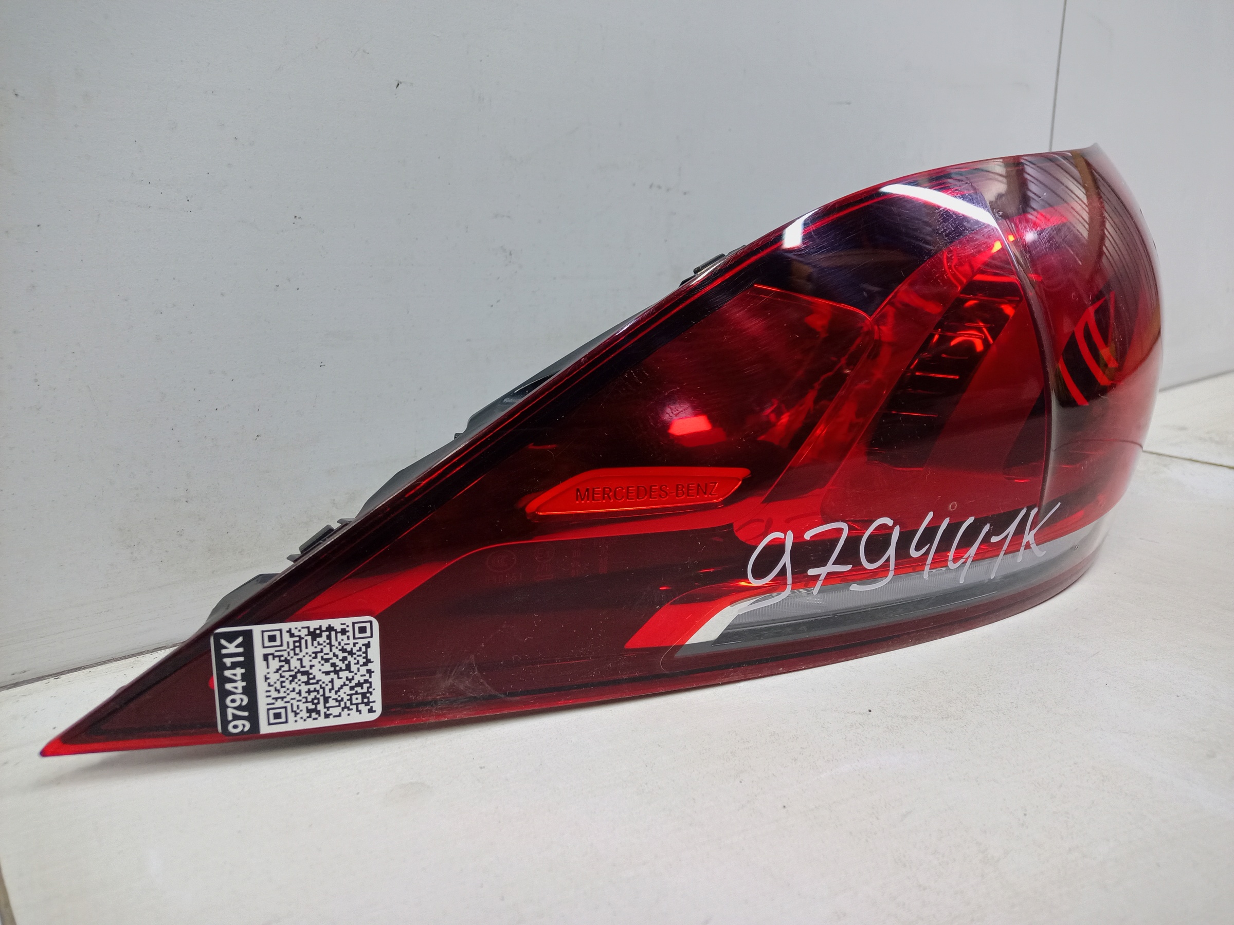 Фонарь задний левый наружный Mercedes-Benz GLE-klasse V167 LED