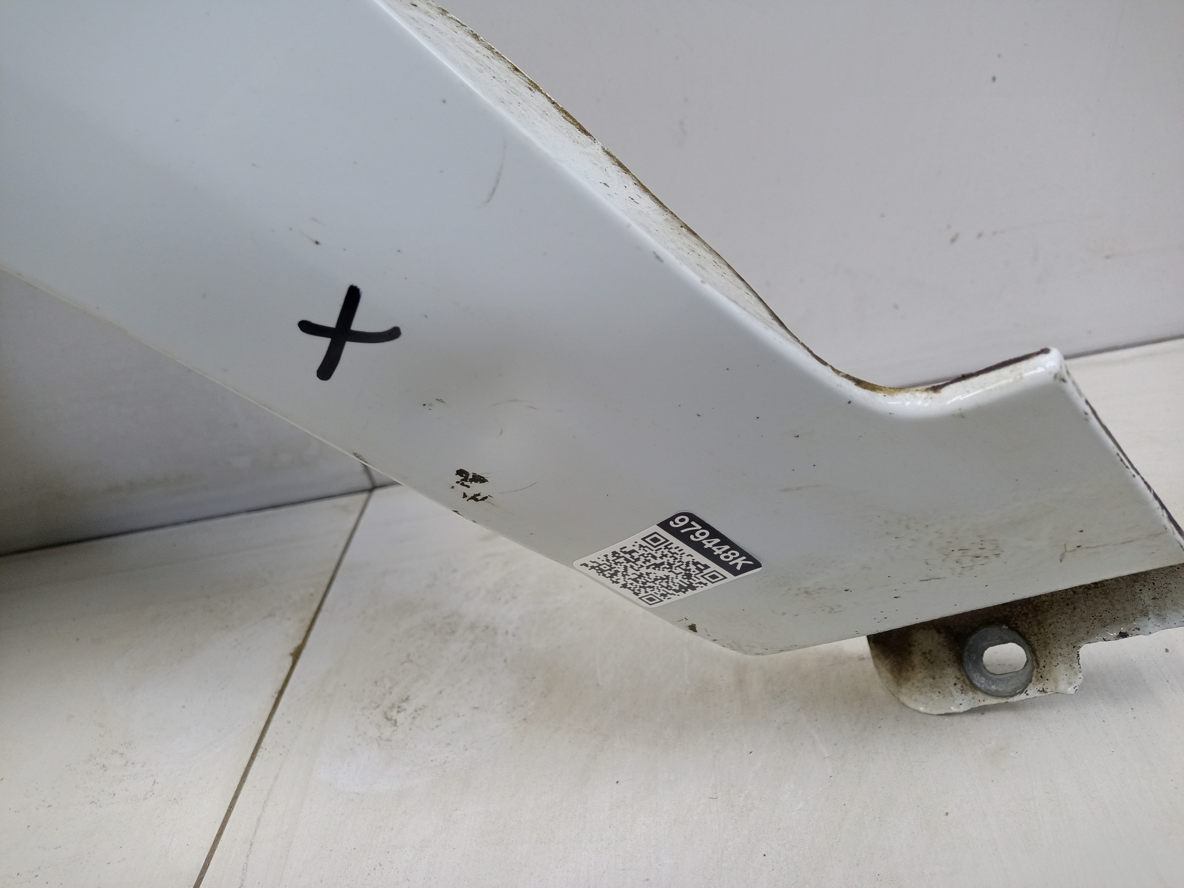 Крыло переднее левое Lada Vesta