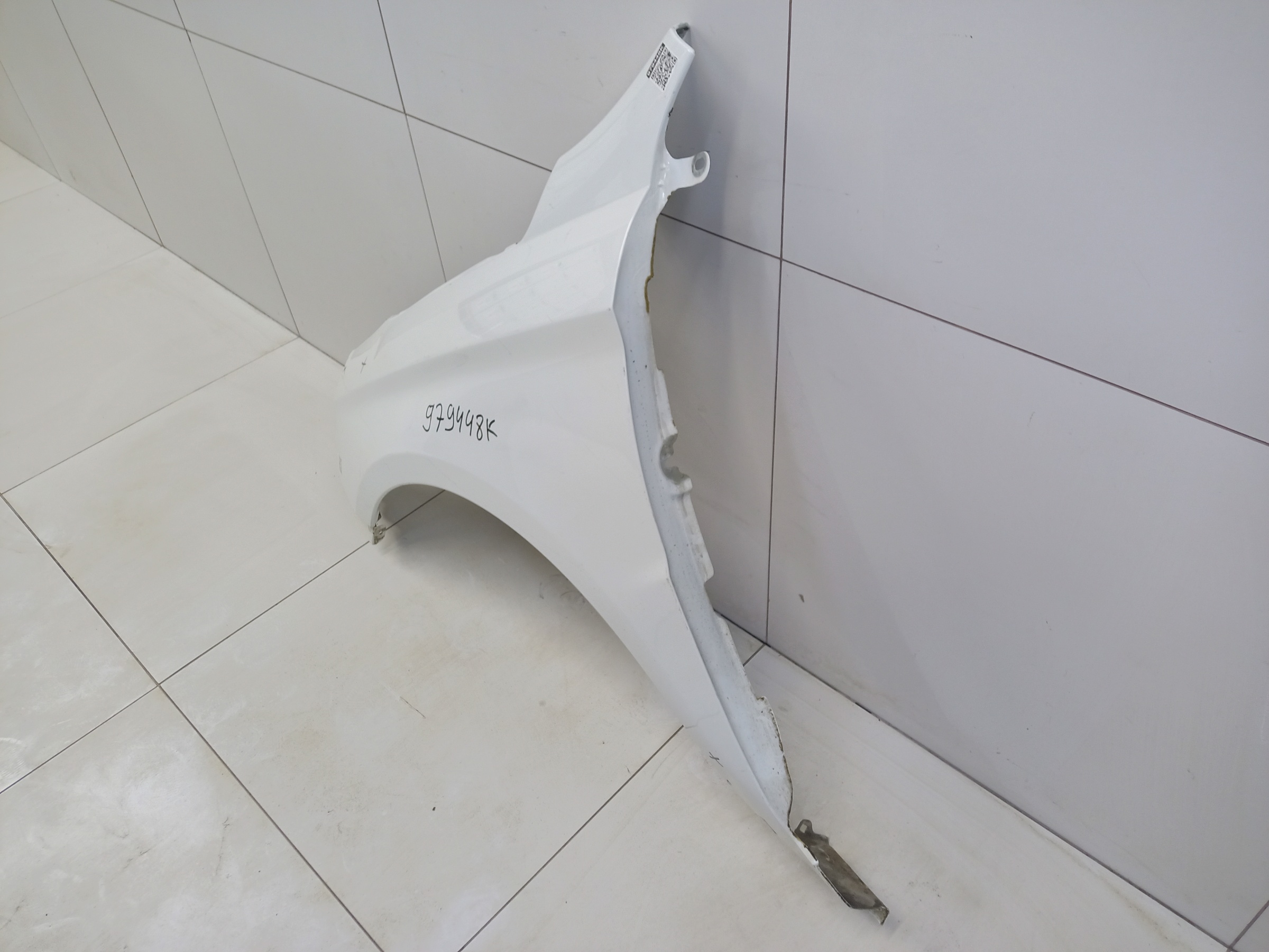 Крыло переднее левое Lada Vesta