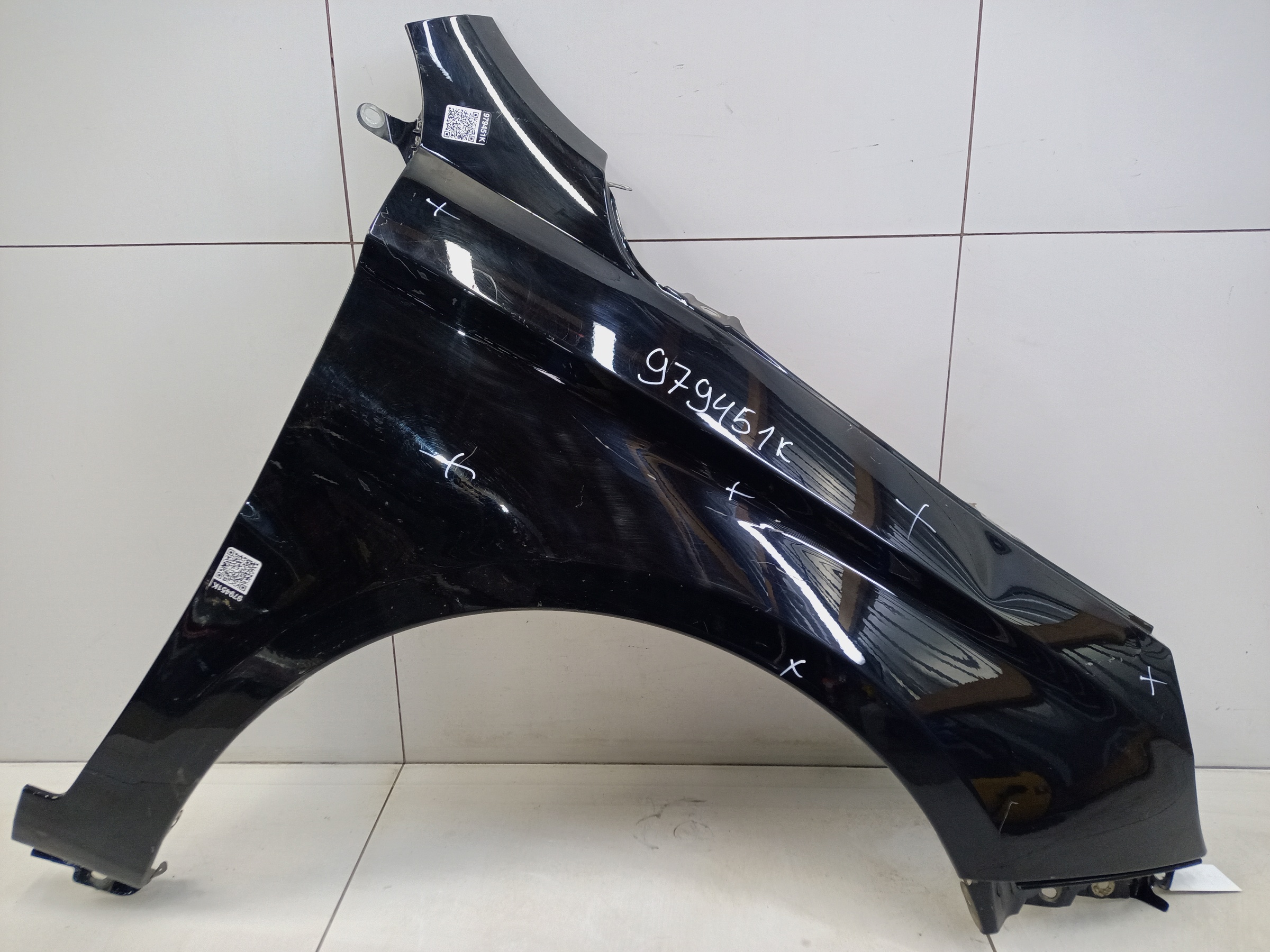 Крыло переднее правое Lada Vesta