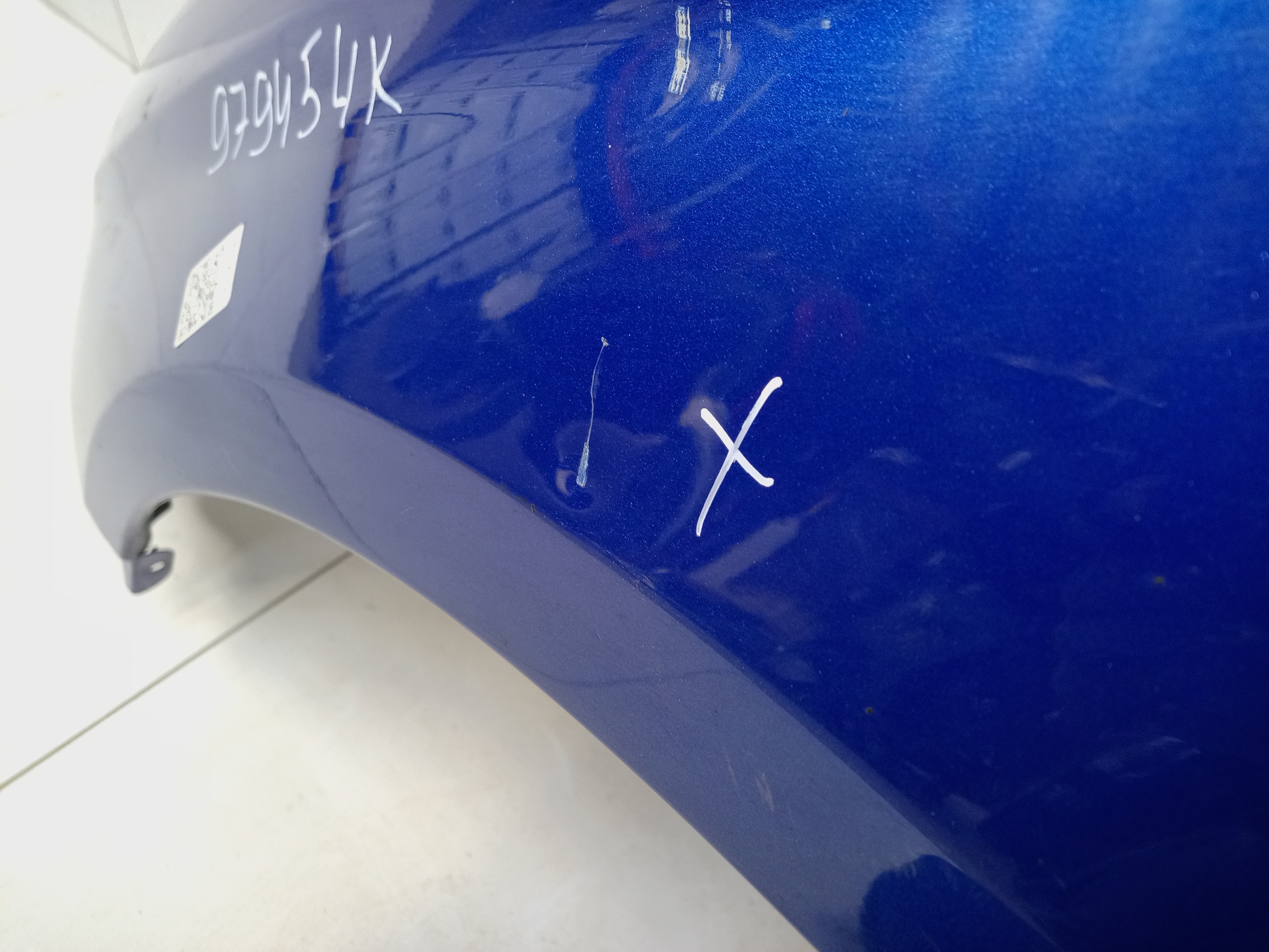 Крыло переднее левое Lada Vesta