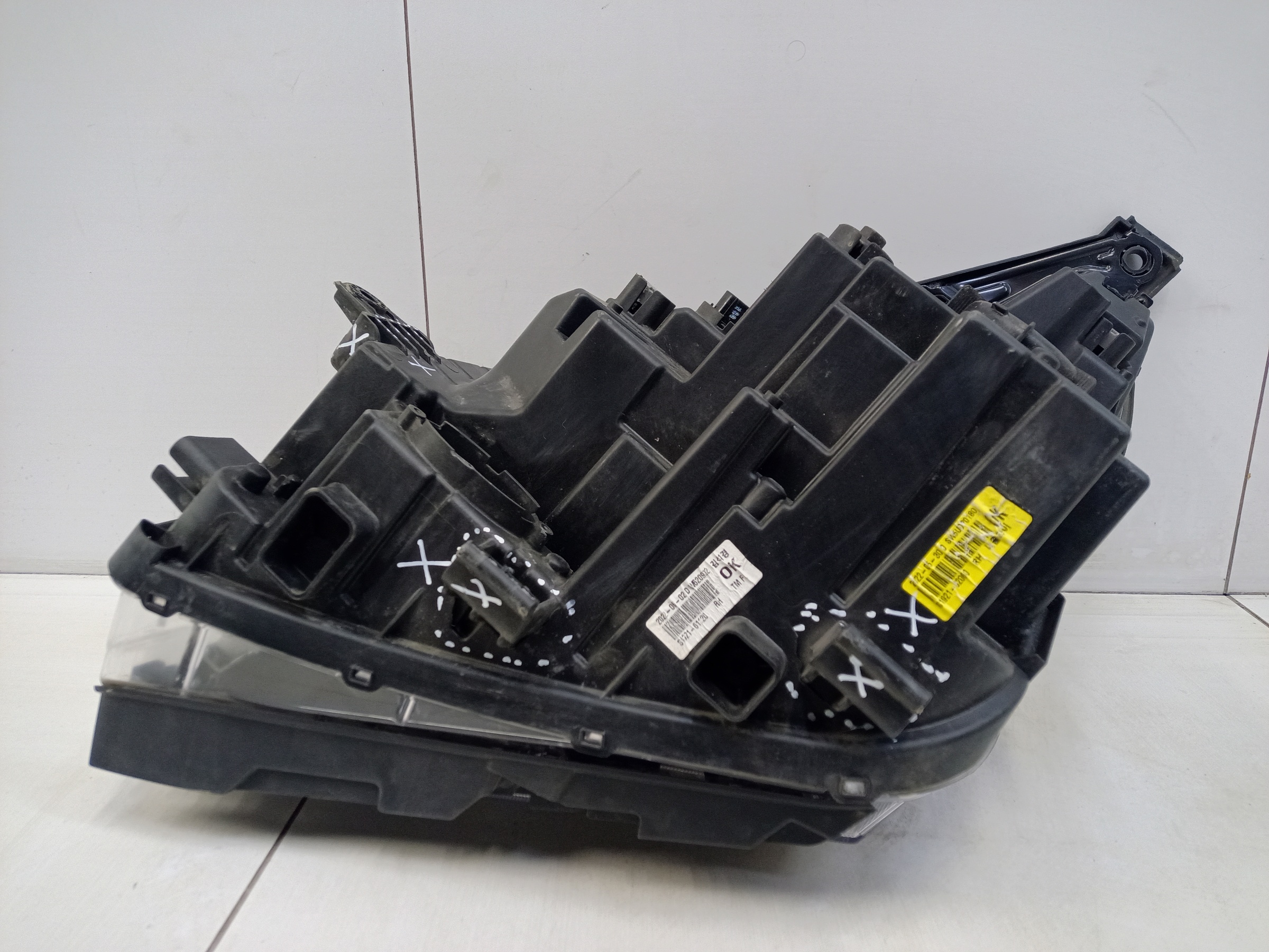 Фара передняя правая Hyundai Santa Fe 4 Restail LED