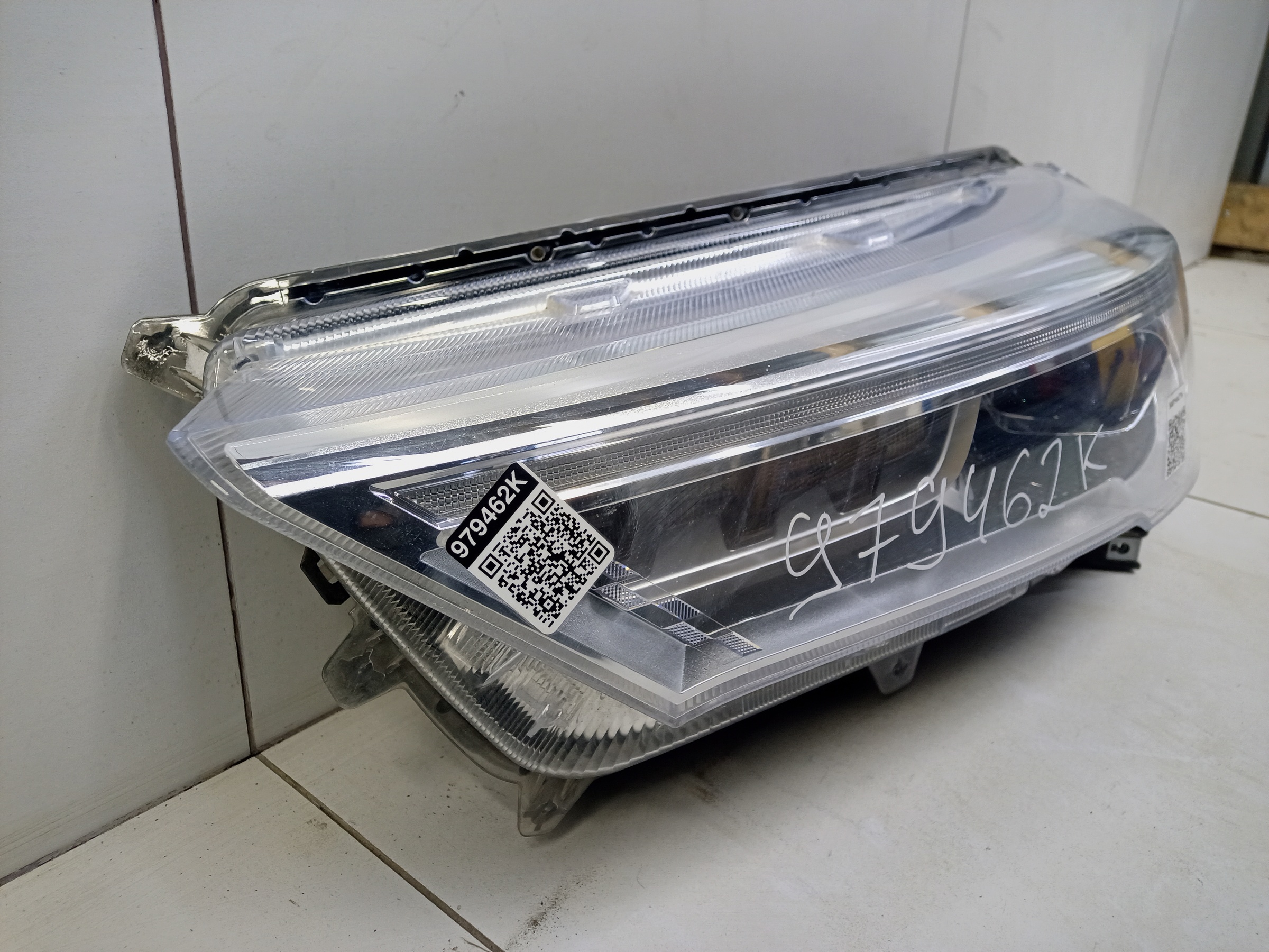 Фара передняя левая Haval M6 2 LED