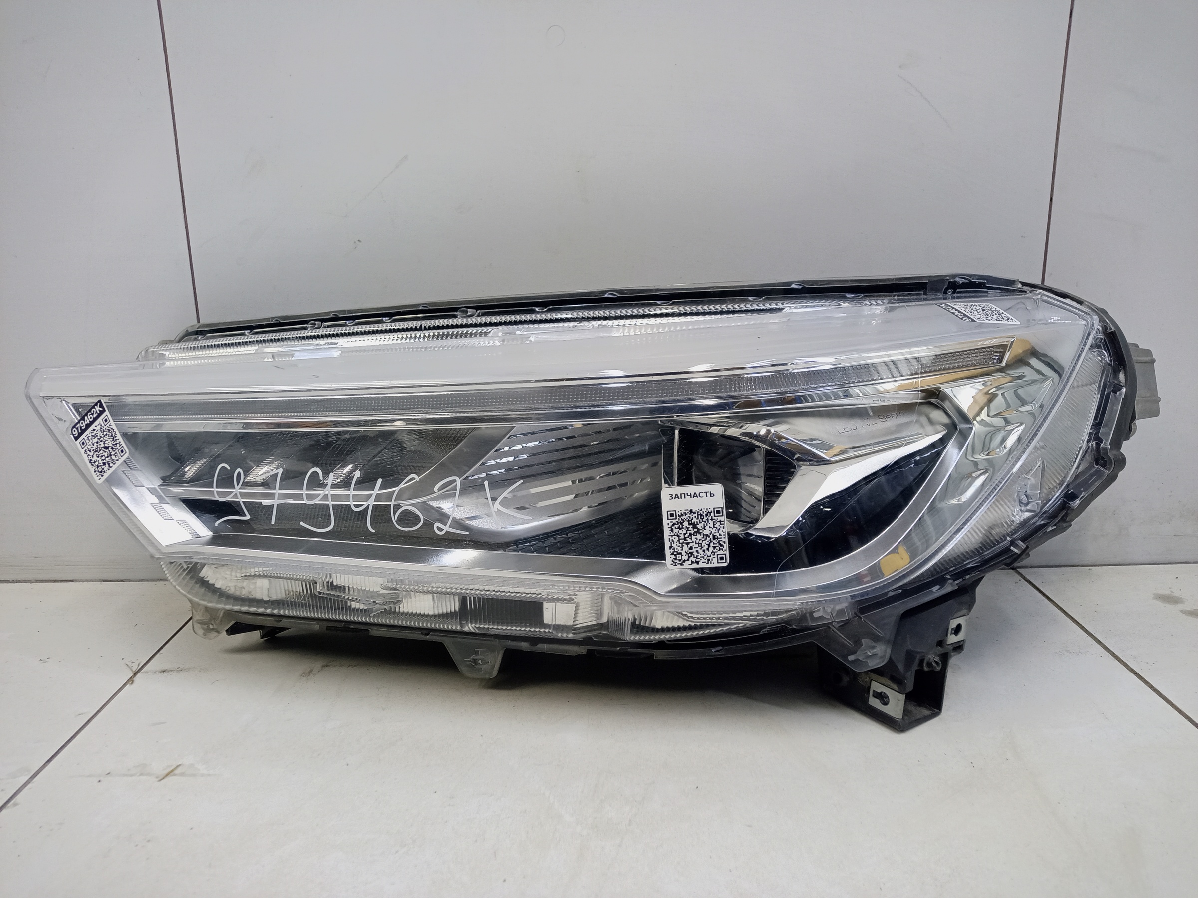 Фара передняя левая Haval M6 2 LED