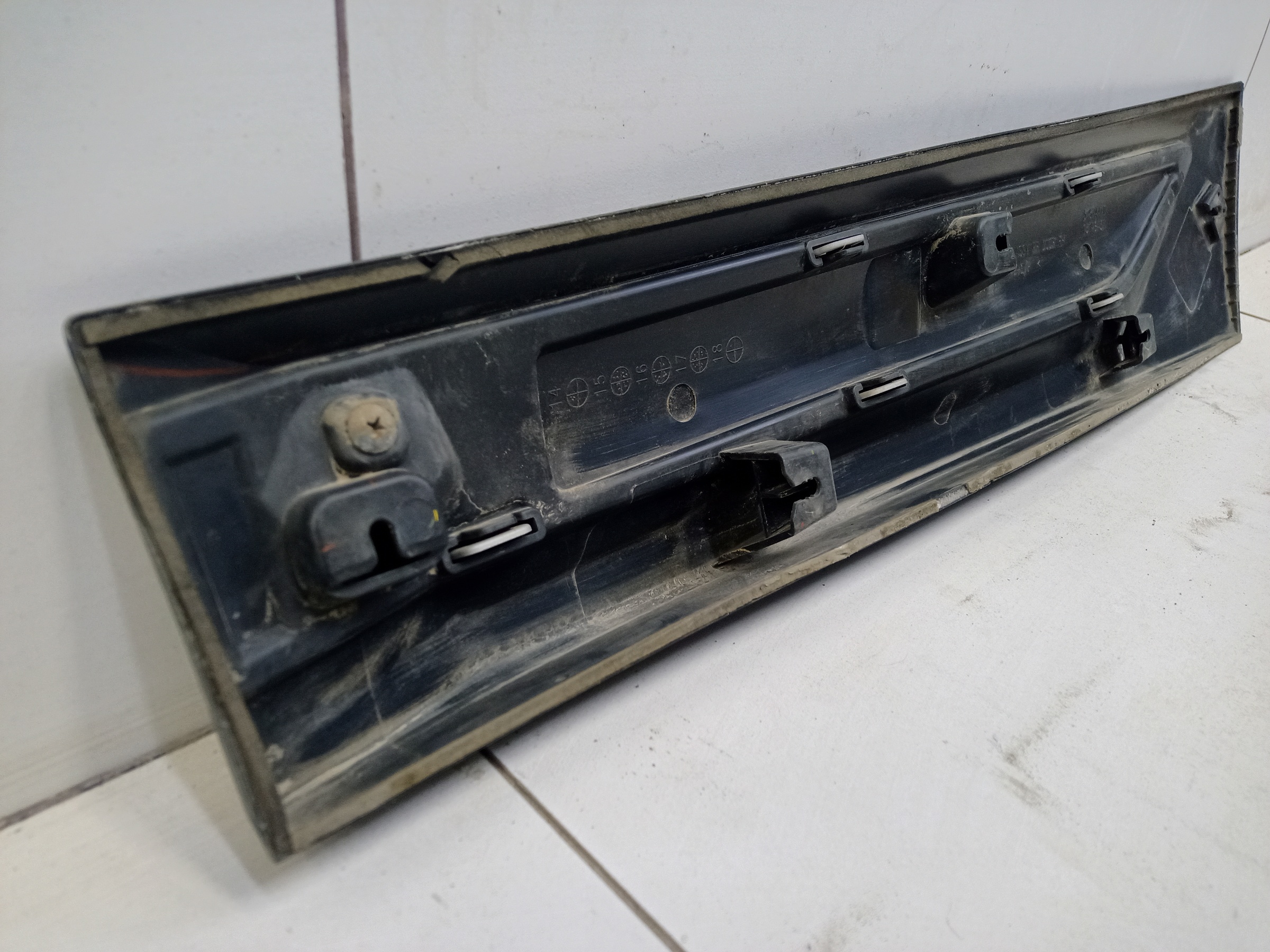 Накладка двери задней правой Mitsubishi Outlander 3 Restail 2