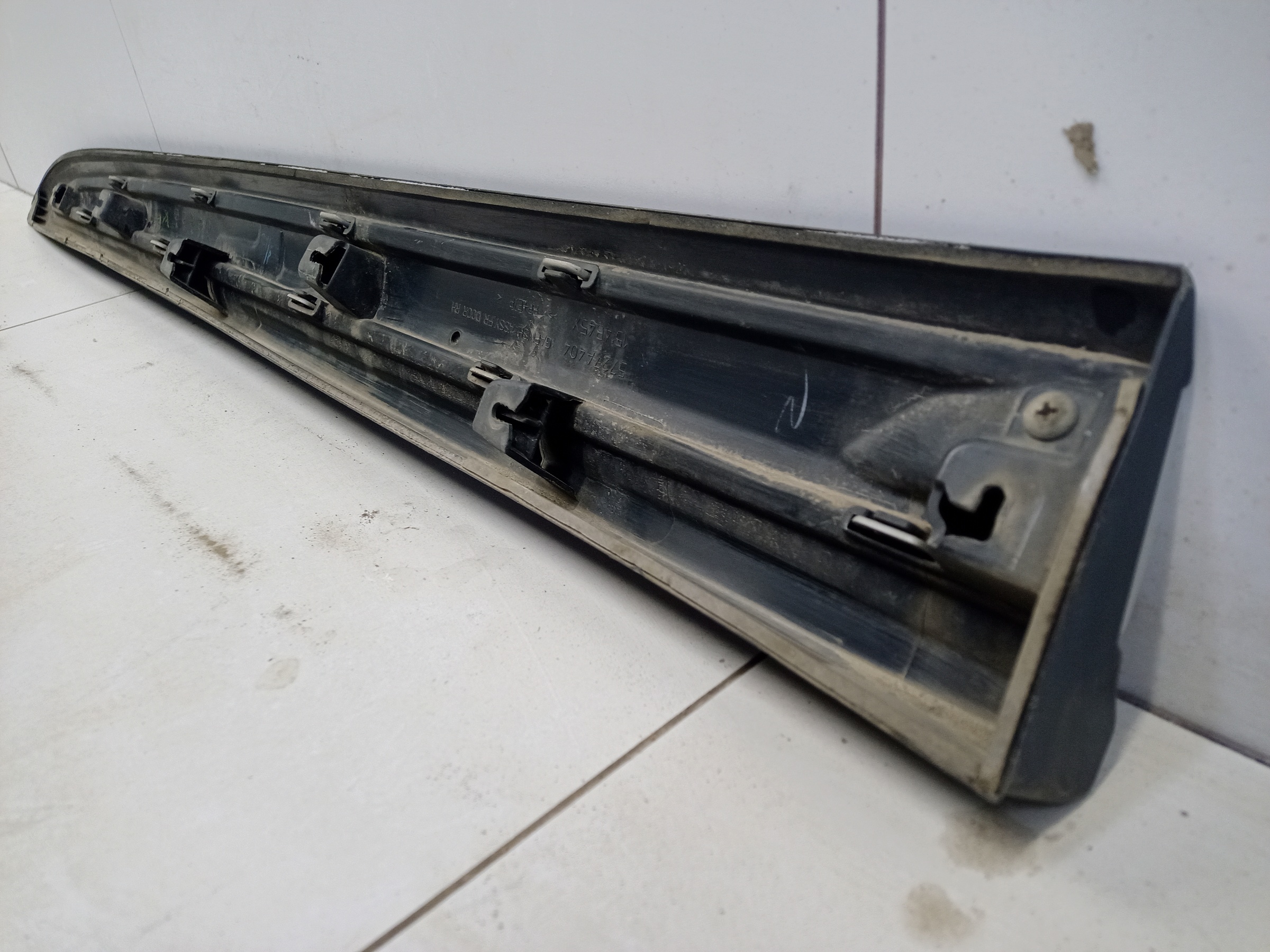 Накладка двери передней правой Mitsubishi Outlander 3 Restail 2