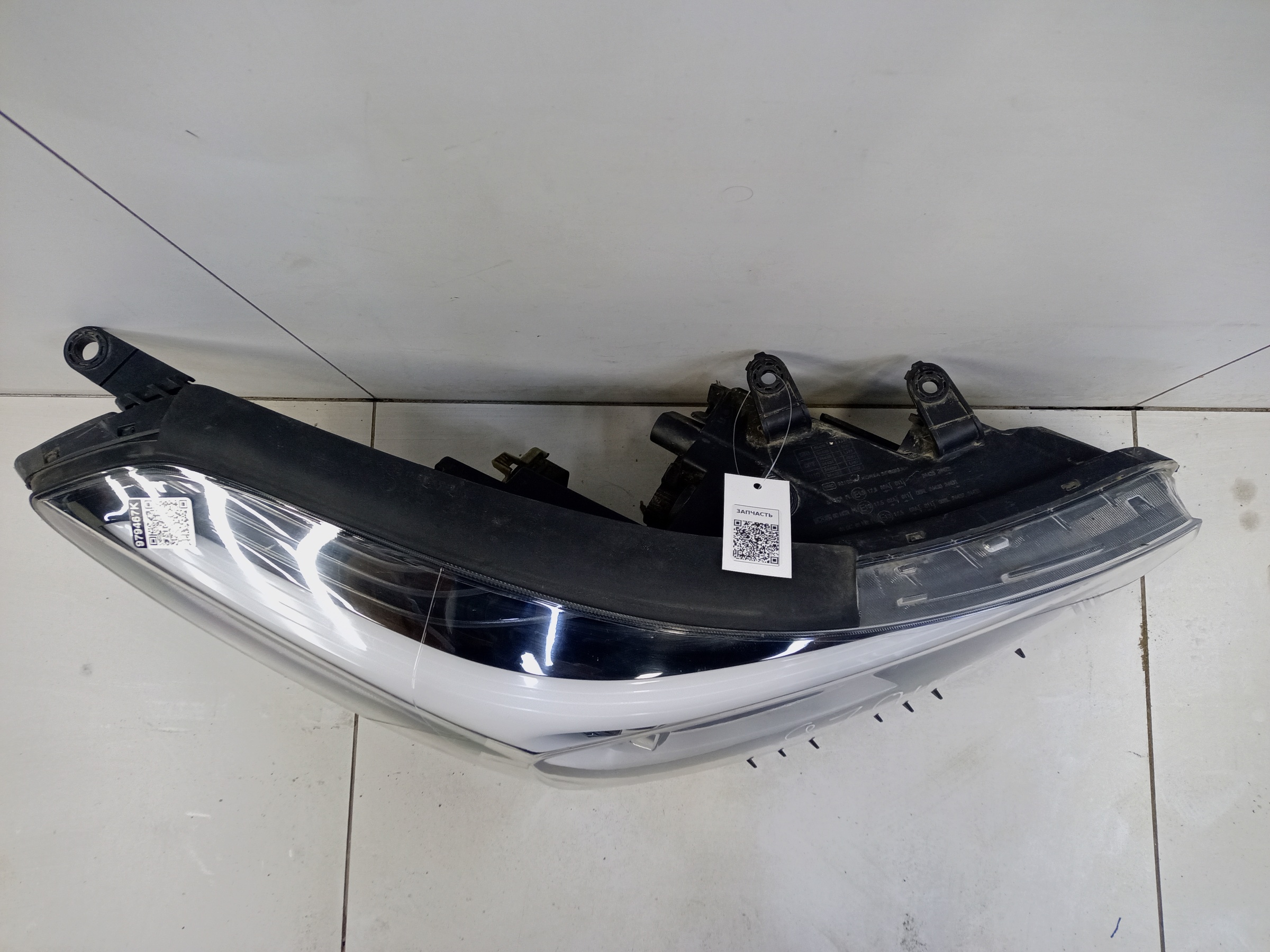 Фара передняя правая Kia Cerato 3 Restail галоген линза