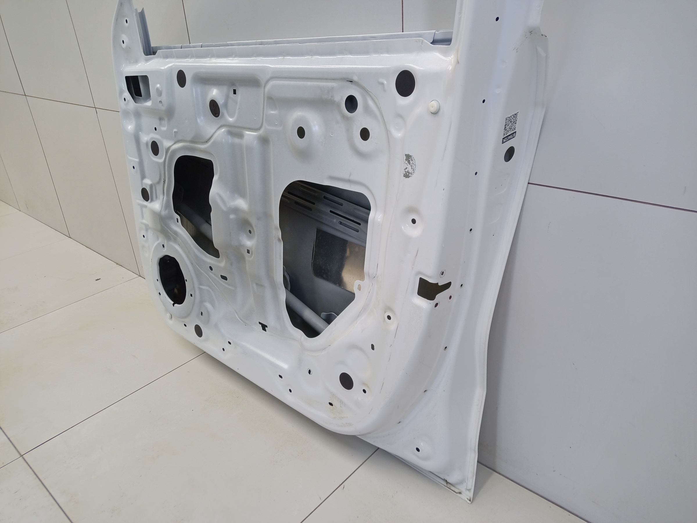 Дверь передняя правая Haval Jolion без молдинга