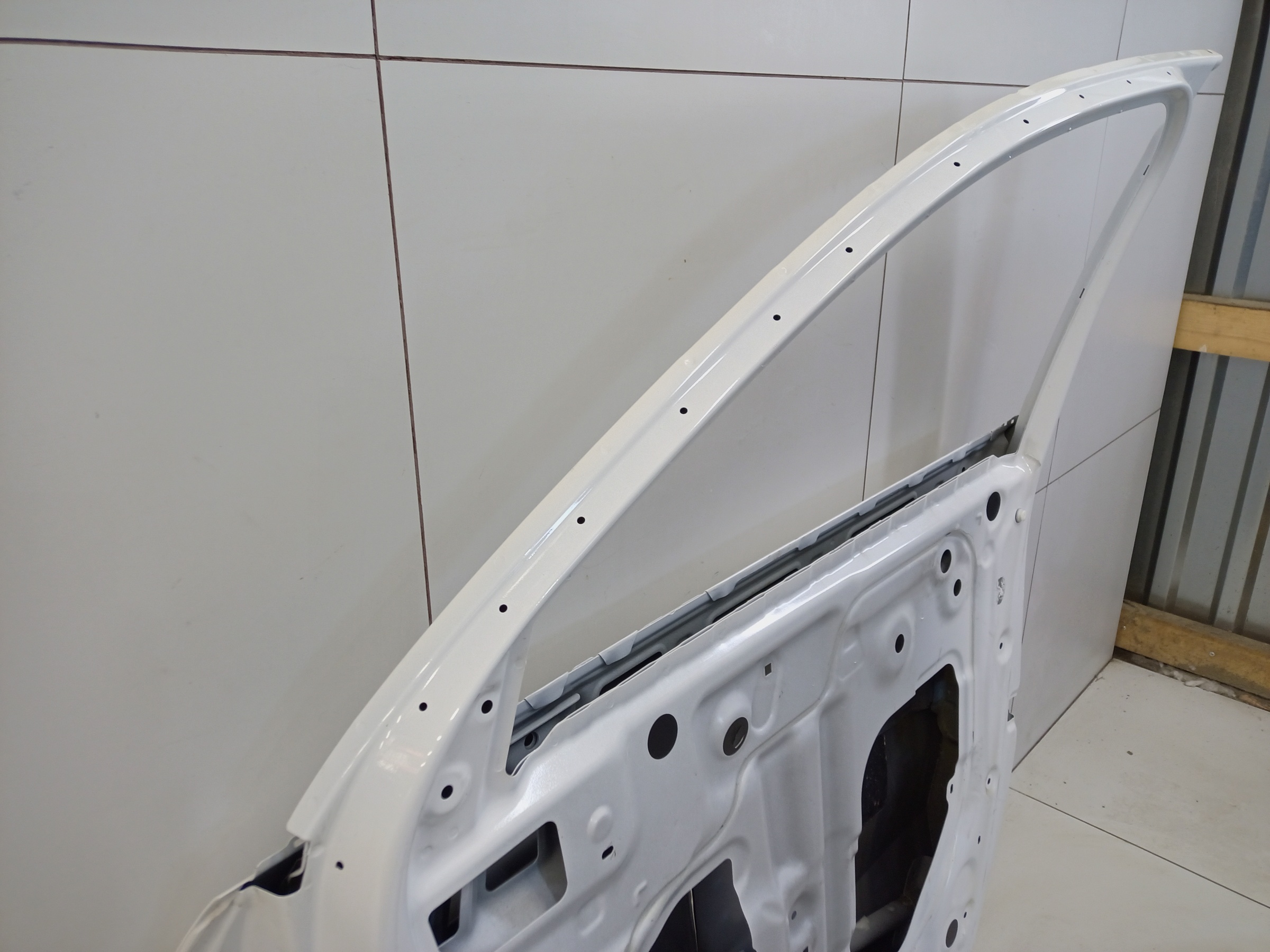 Дверь передняя правая Haval Jolion без молдинга