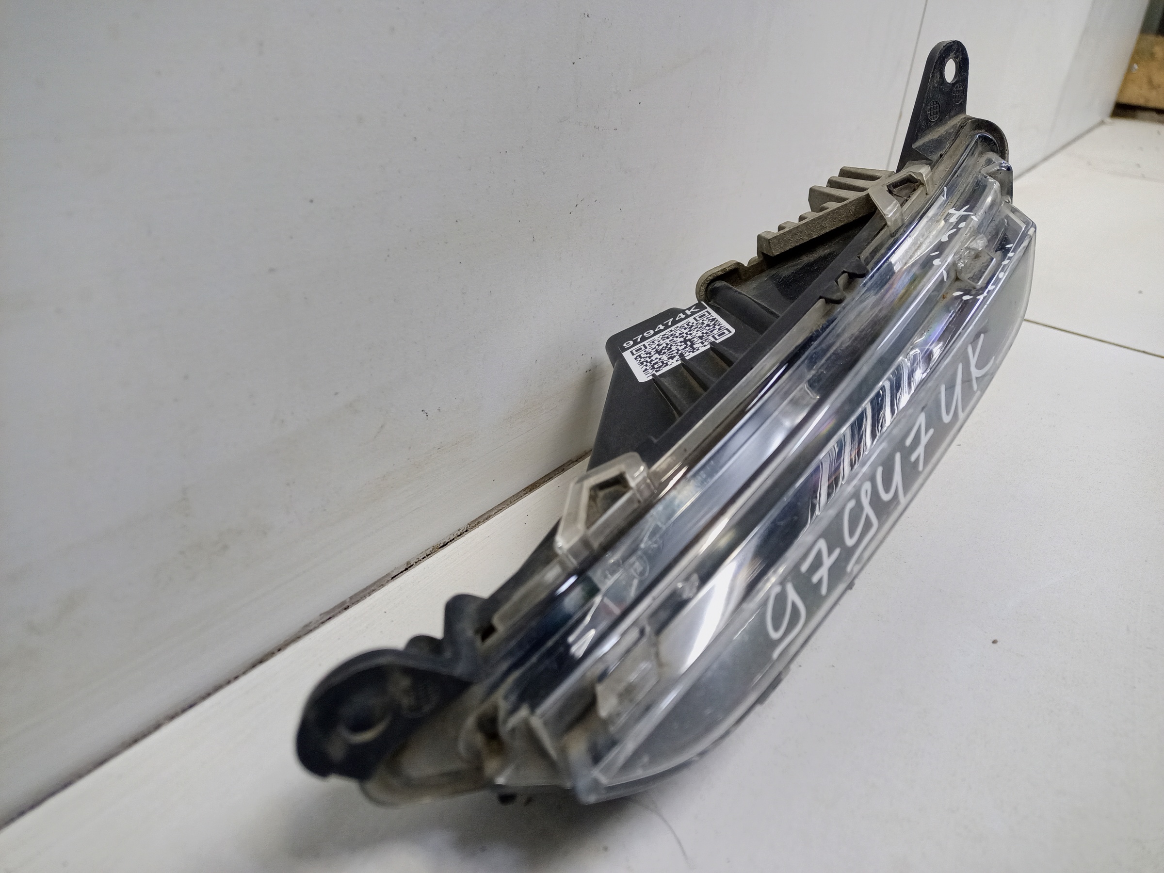 Фара ПТФ передняя левая Land Rover Range Rover Evoque 2 LED