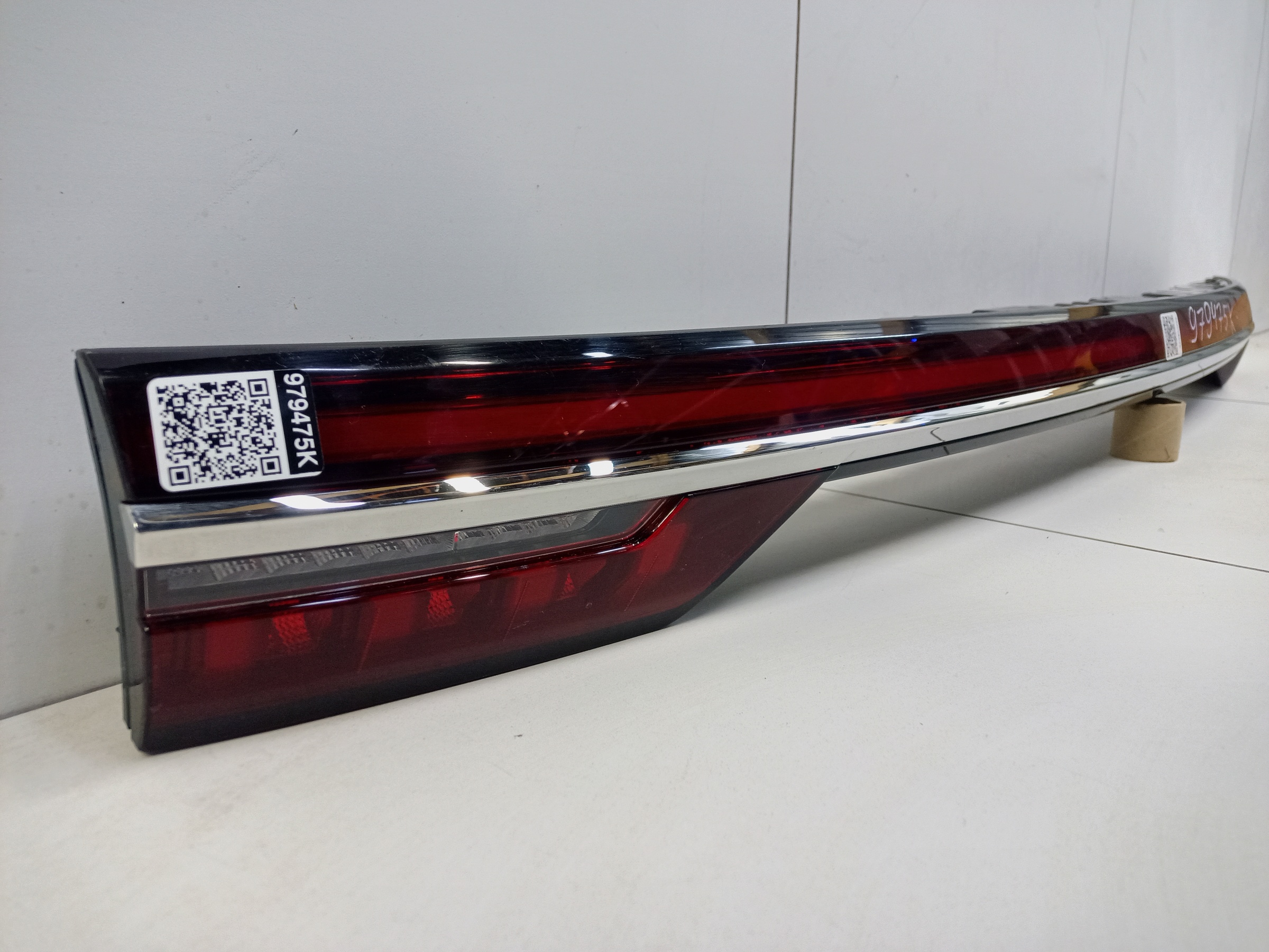 Фонарь крышки багажника Geely Monjaro LED