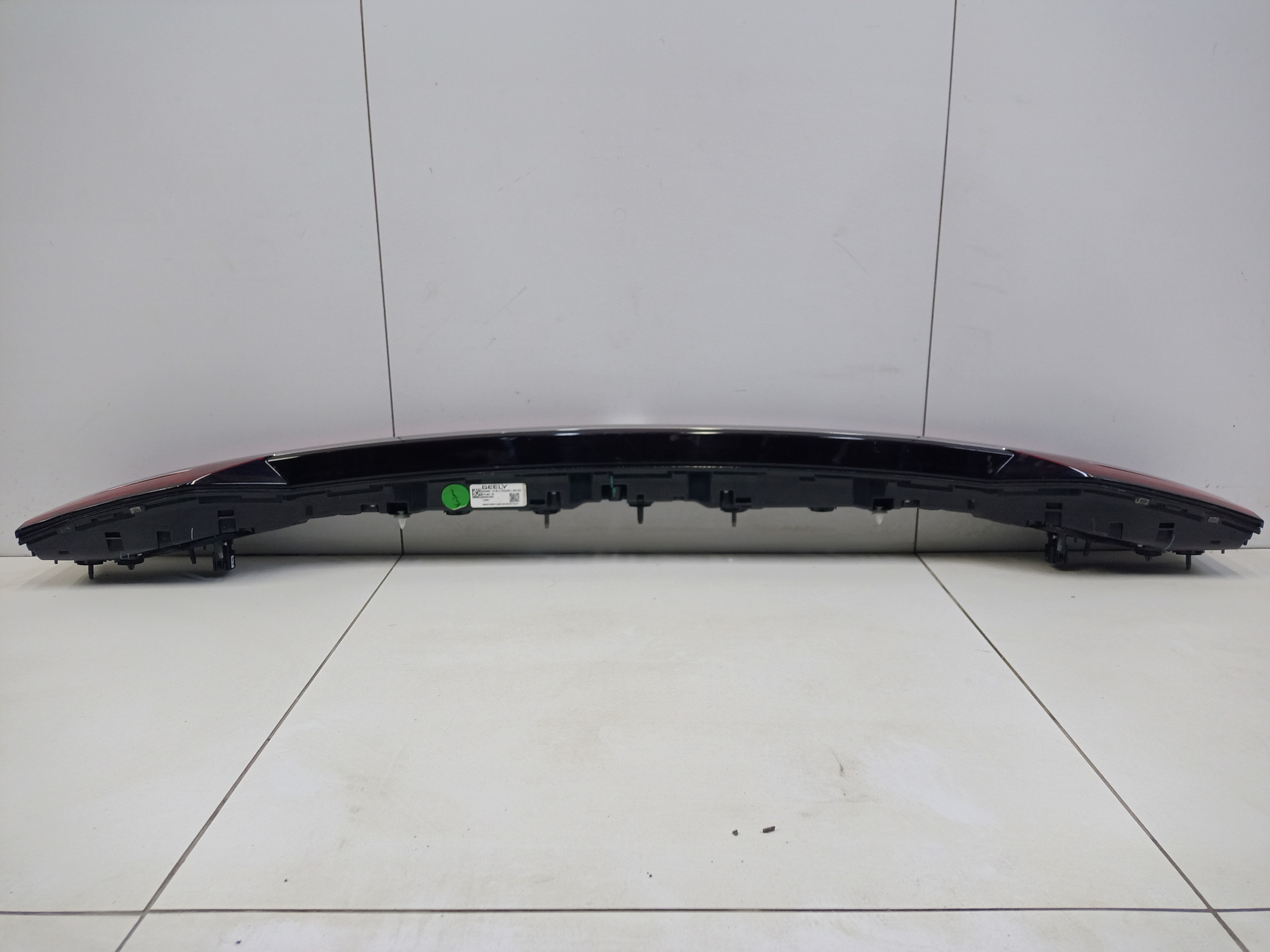 Фонарь крышки багажника Geely Monjaro LED