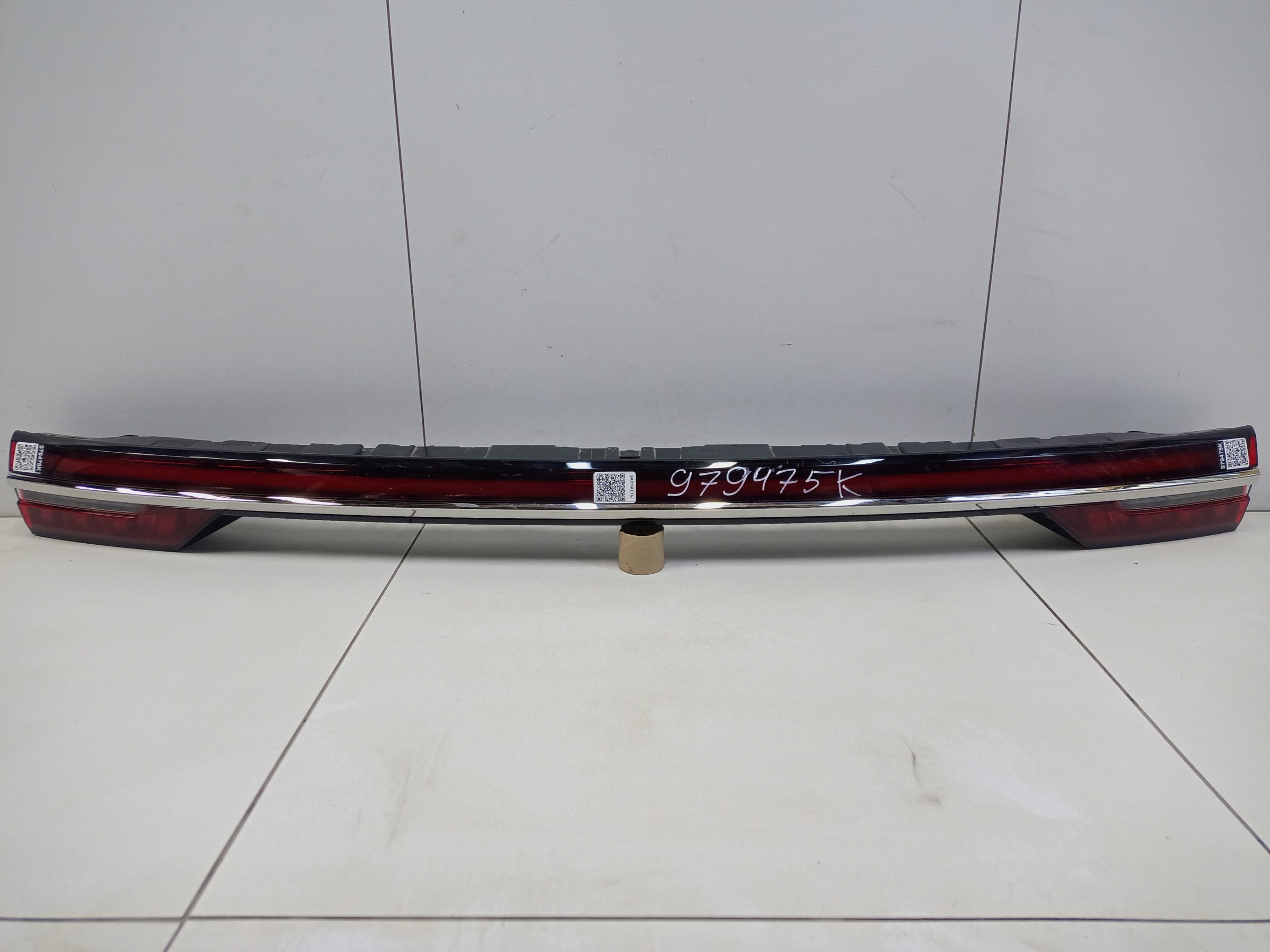 Фонарь крышки багажника Geely Monjaro LED