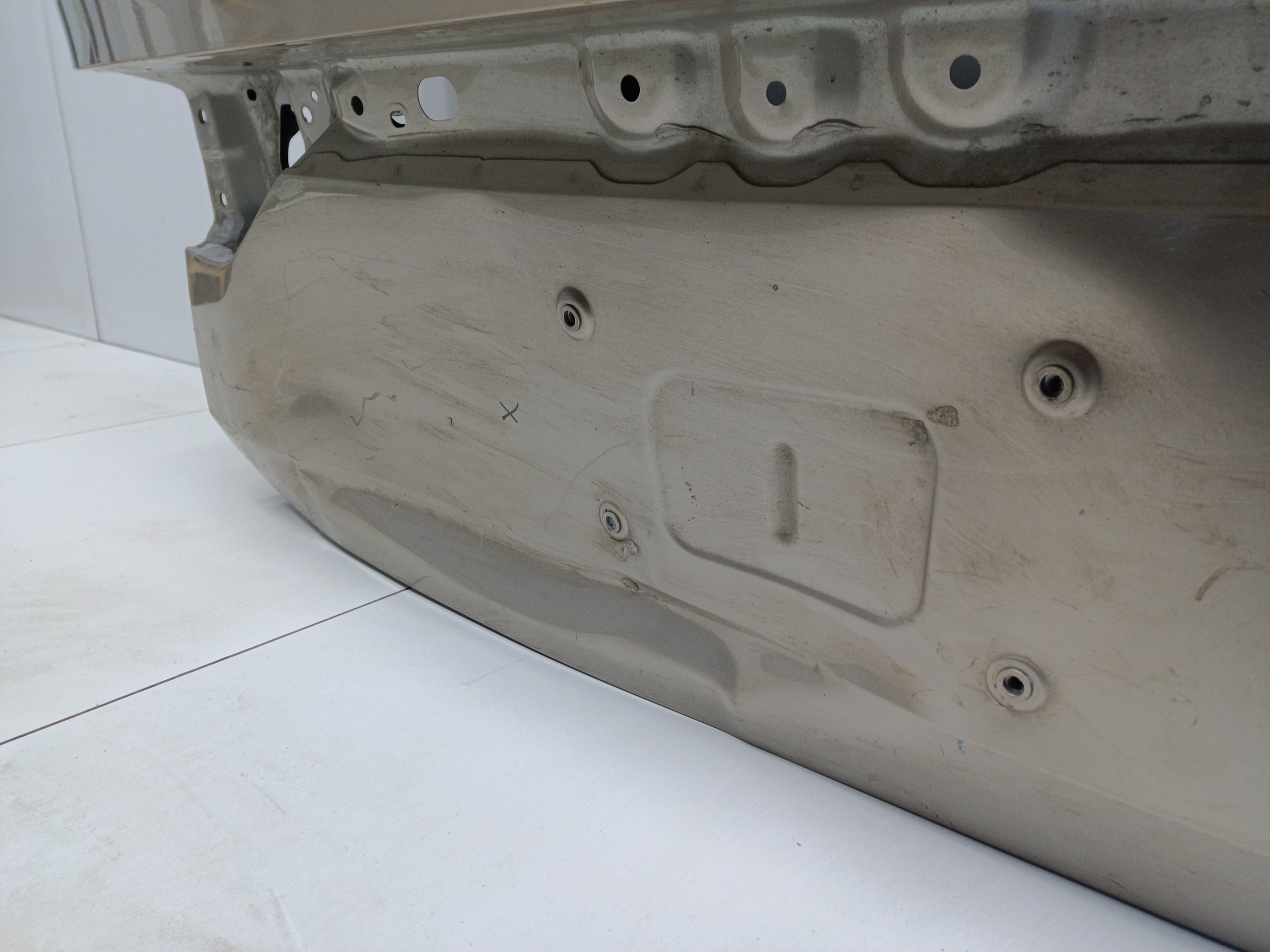 Крышка багажника Geely Emgrand 2