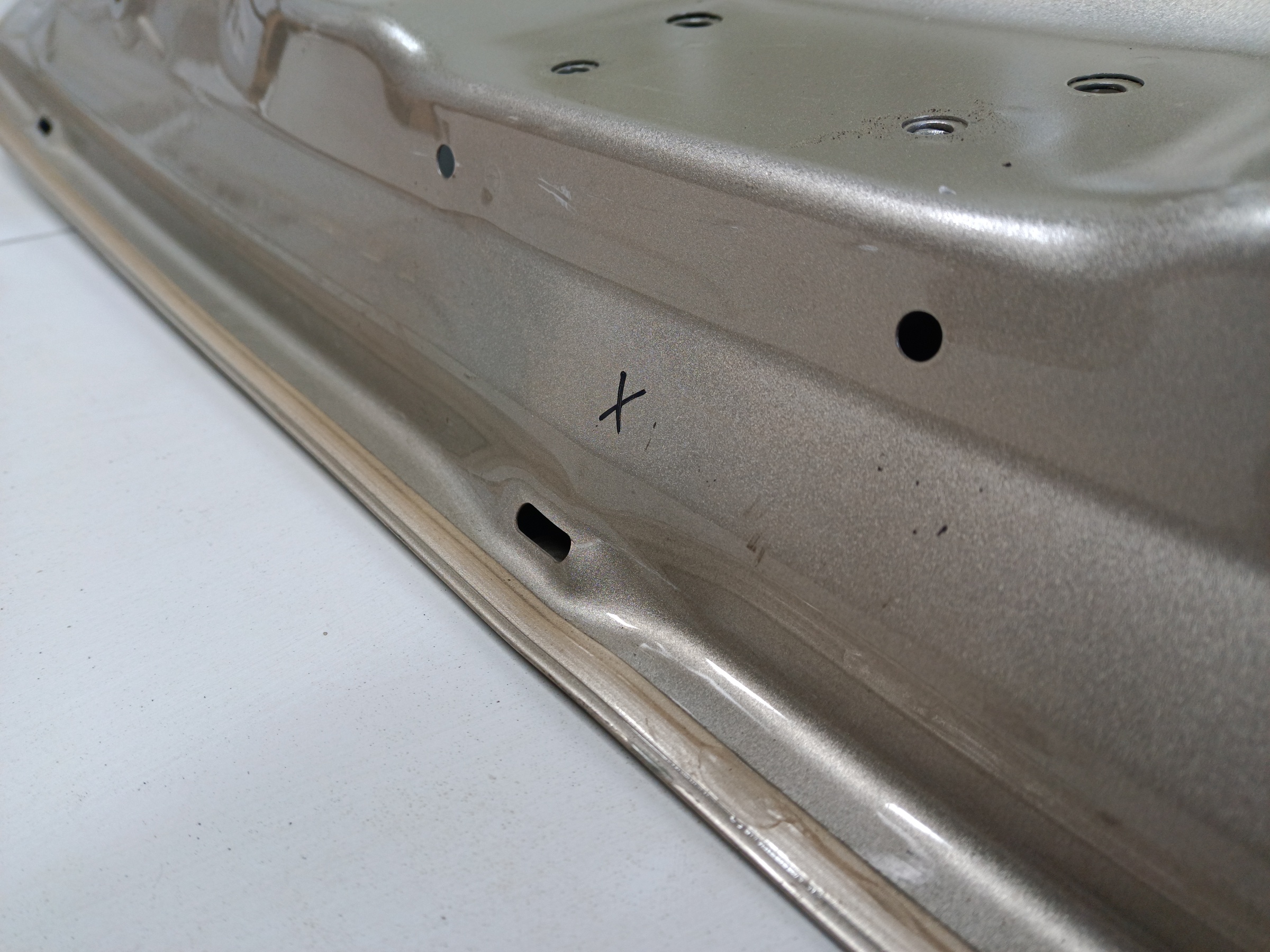 Крышка багажника Geely Emgrand 2