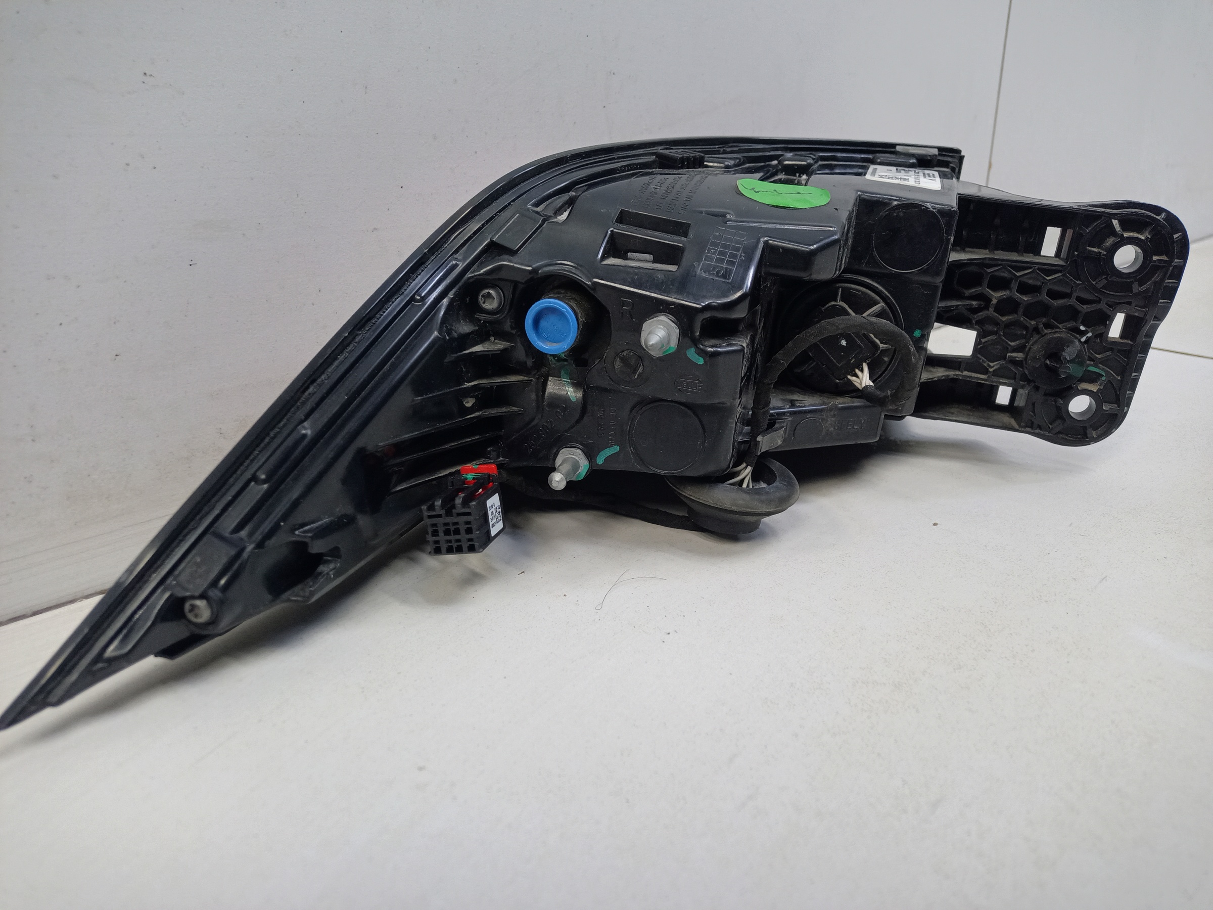 Фонарь задний правый наружный Geely Monjaro