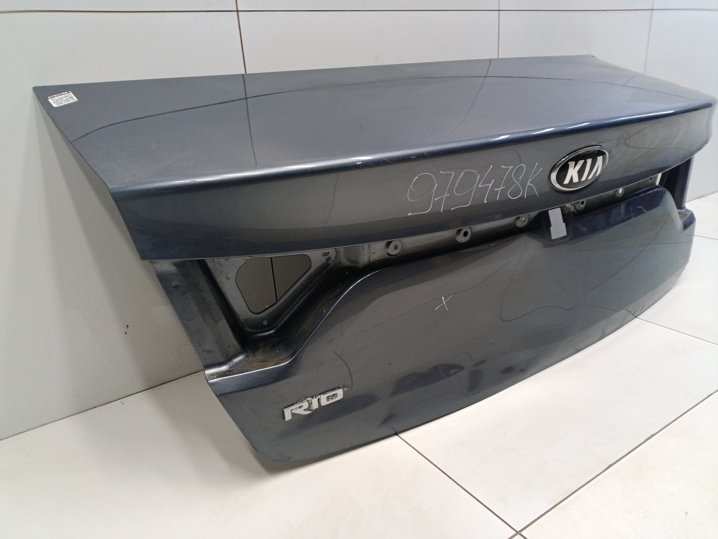 Крышка багажника Kia Rio 4 Sedan под камеру