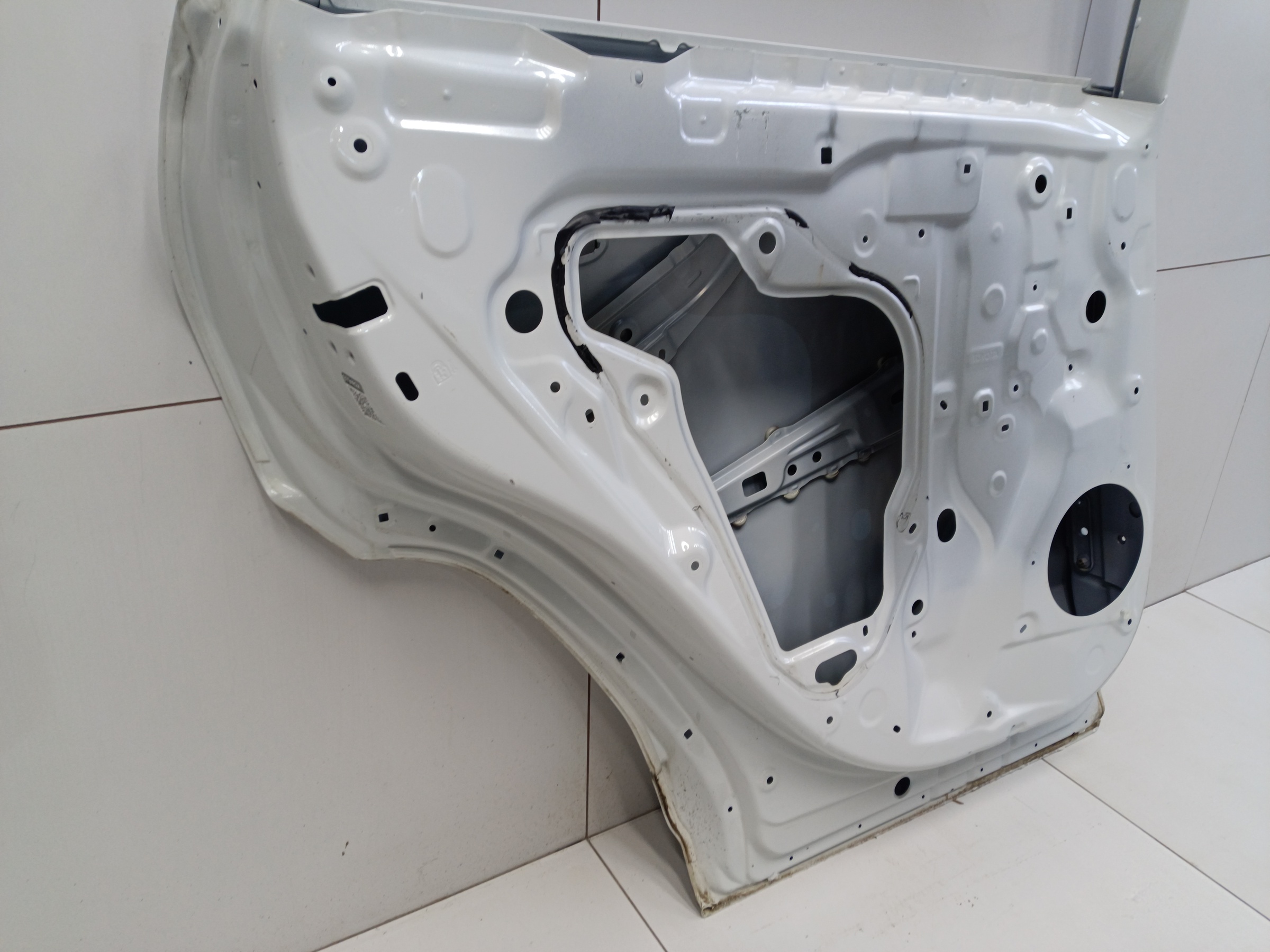 Дверь задняя левая Toyota RAV4 XA50