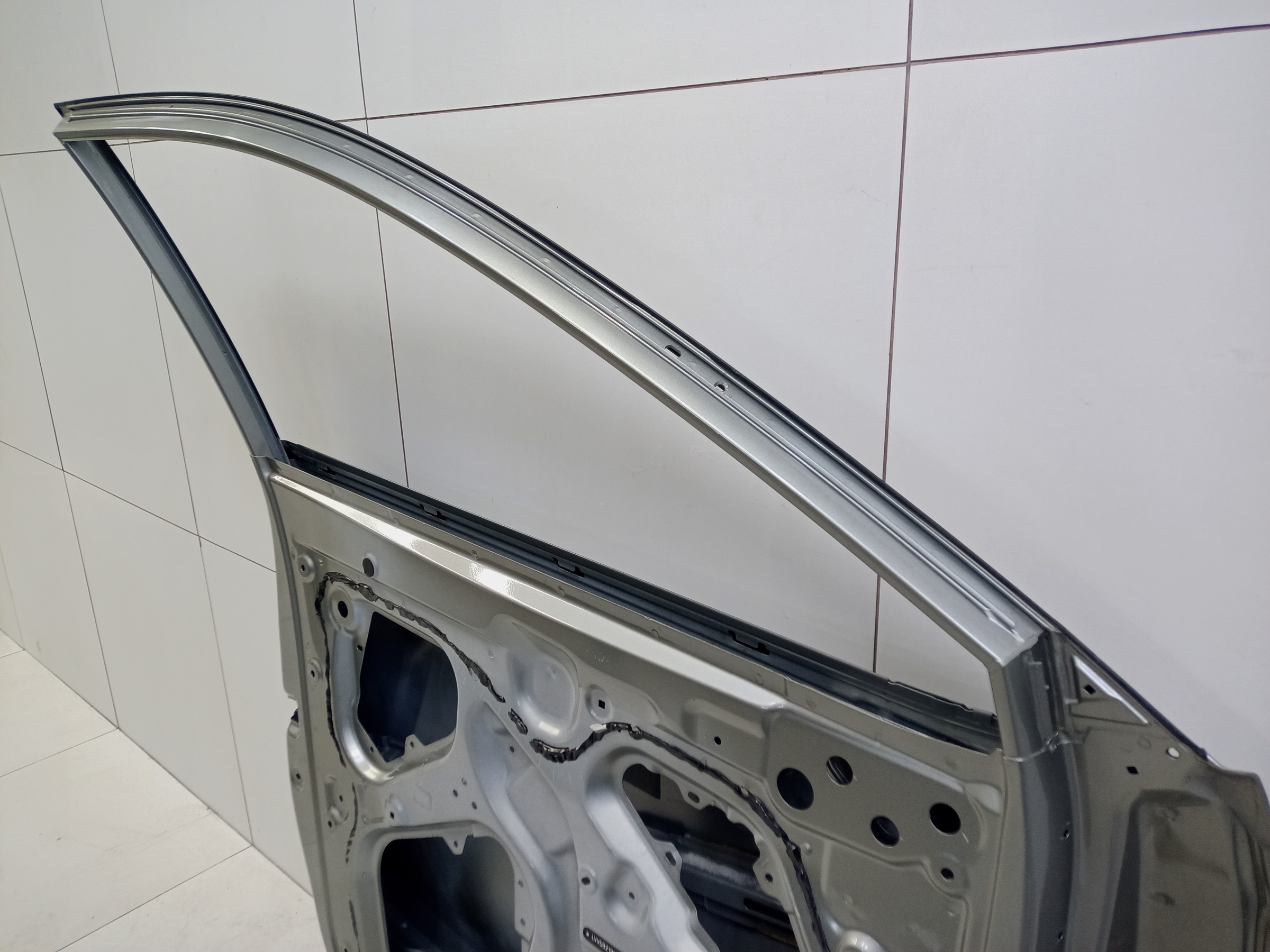 Дверь передняя левая Omoda C5