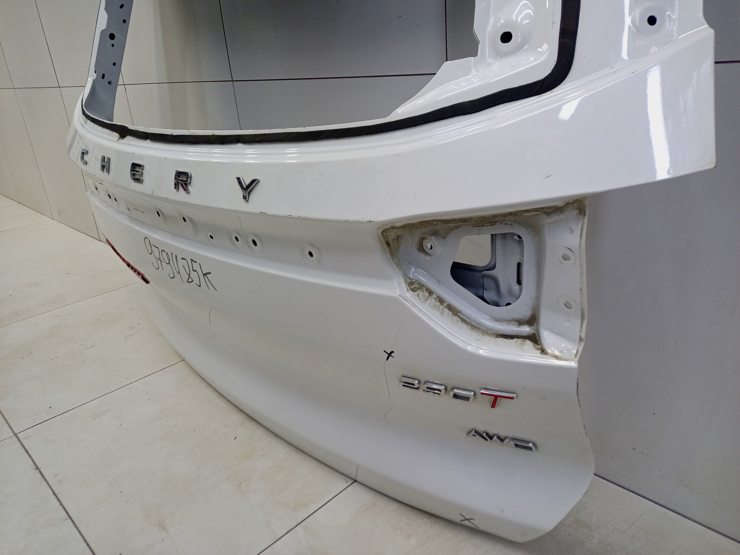 Крышка багажника Chery Tiggo 8 без датчика защемления