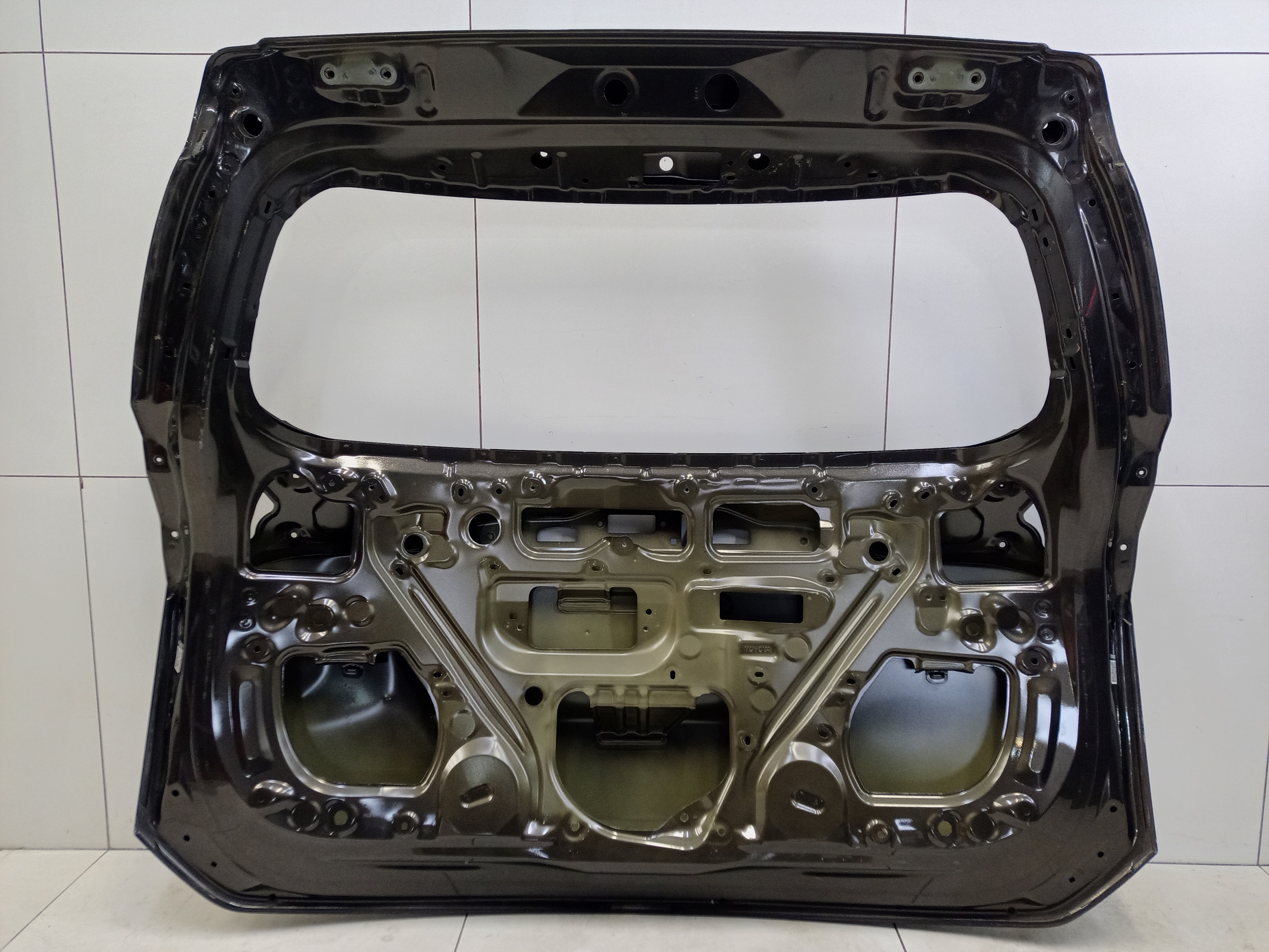 Крышка багажника Toyota RAV4 CA40 Restail