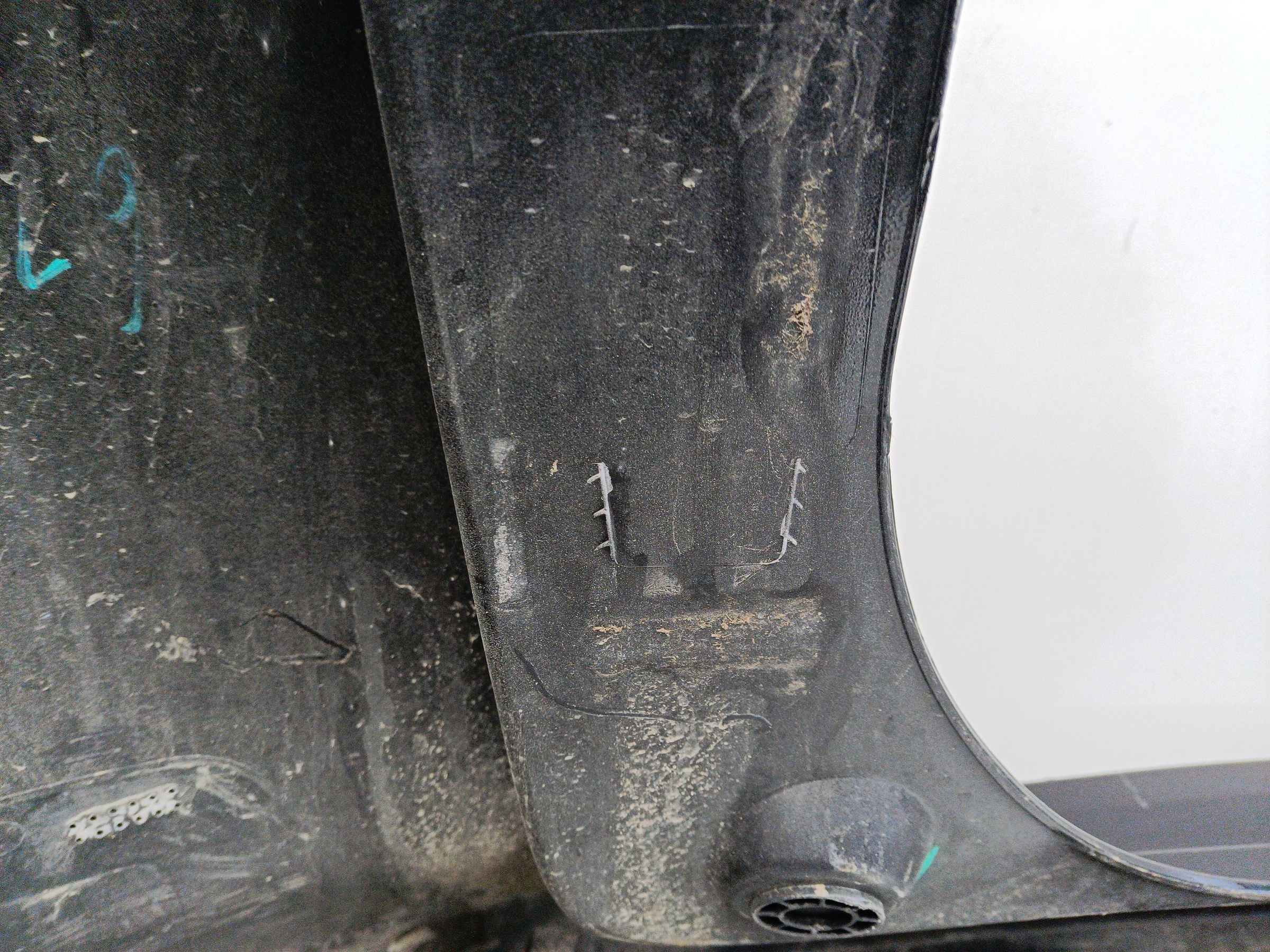 Бампер задний Geely Monjaro