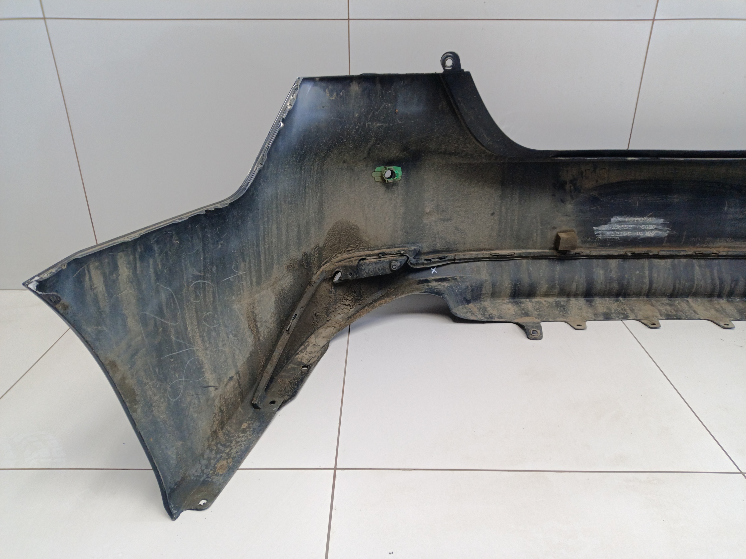 Бампер задний Toyota Camry V70