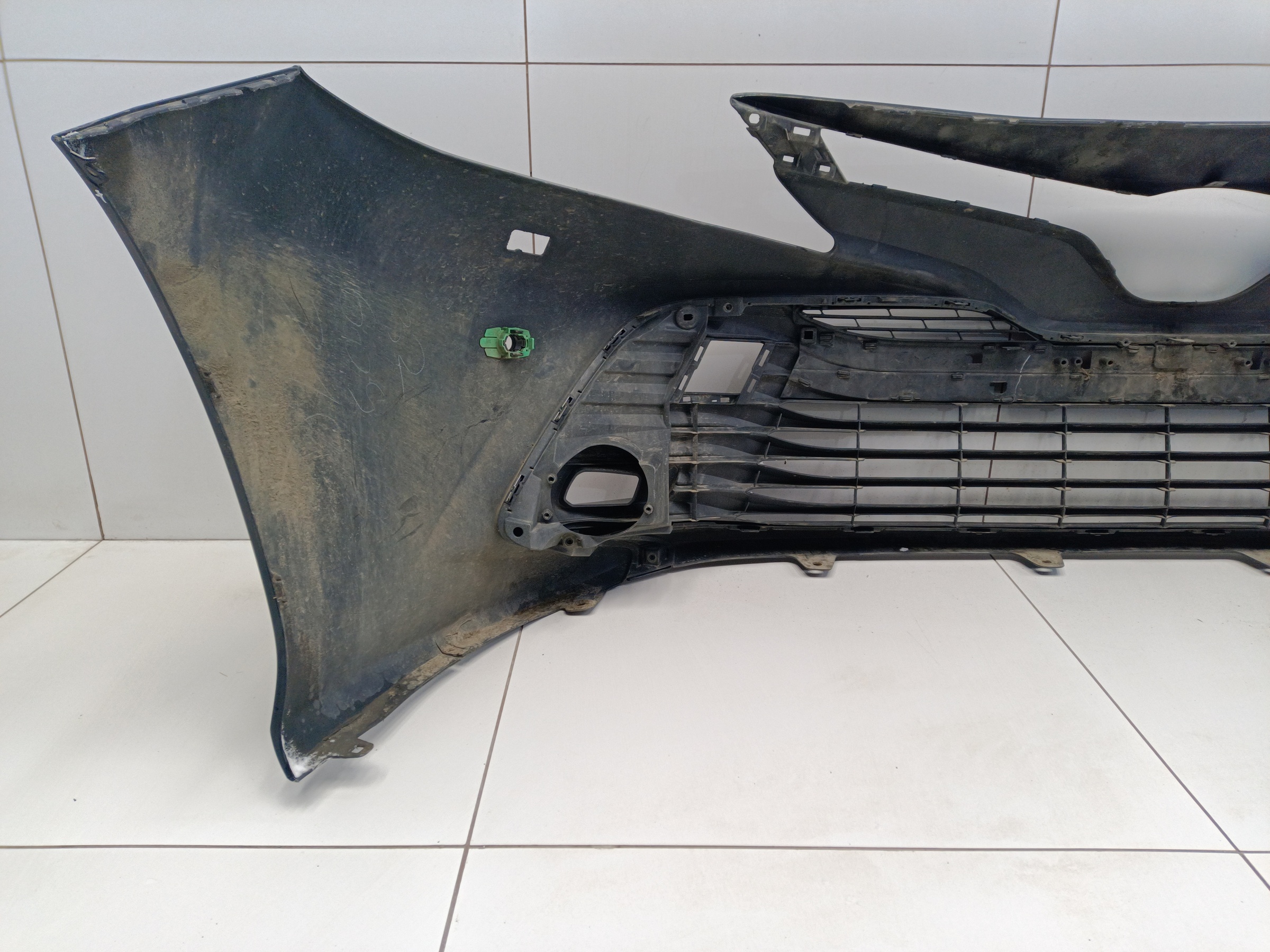 Бампер передний Toyota Camry V70