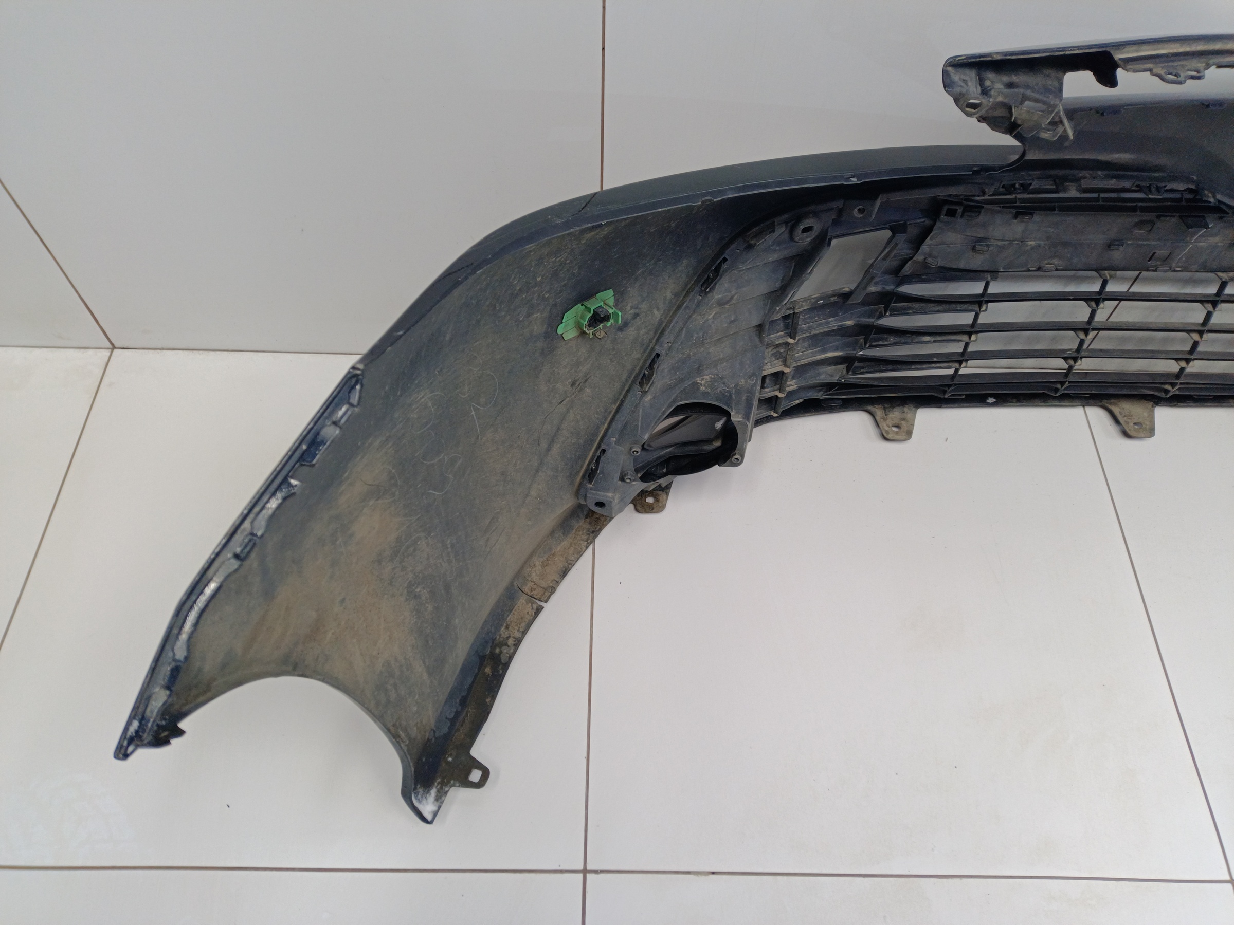 Бампер передний Toyota Camry V70